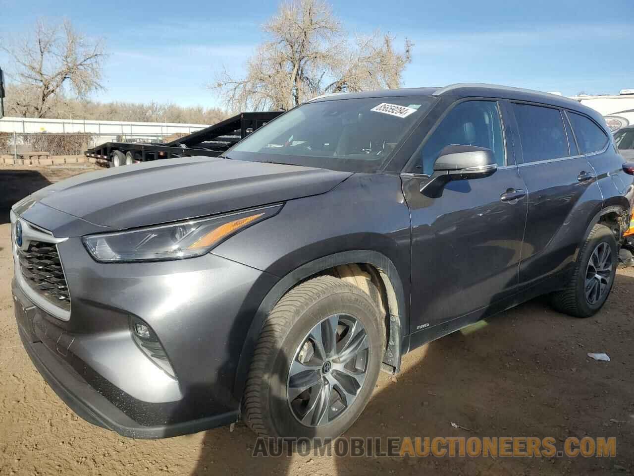 5TDKBRCH8RS143667 TOYOTA HIGHLANDER 2024