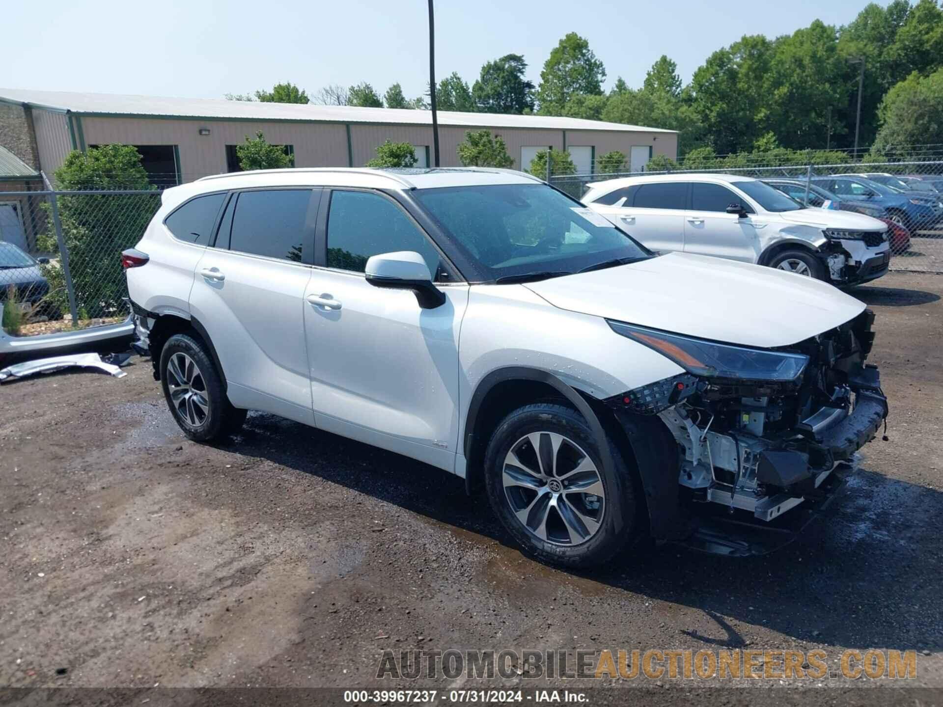 5TDKBRCH9RS142835 TOYOTA HIGHLANDER 2024