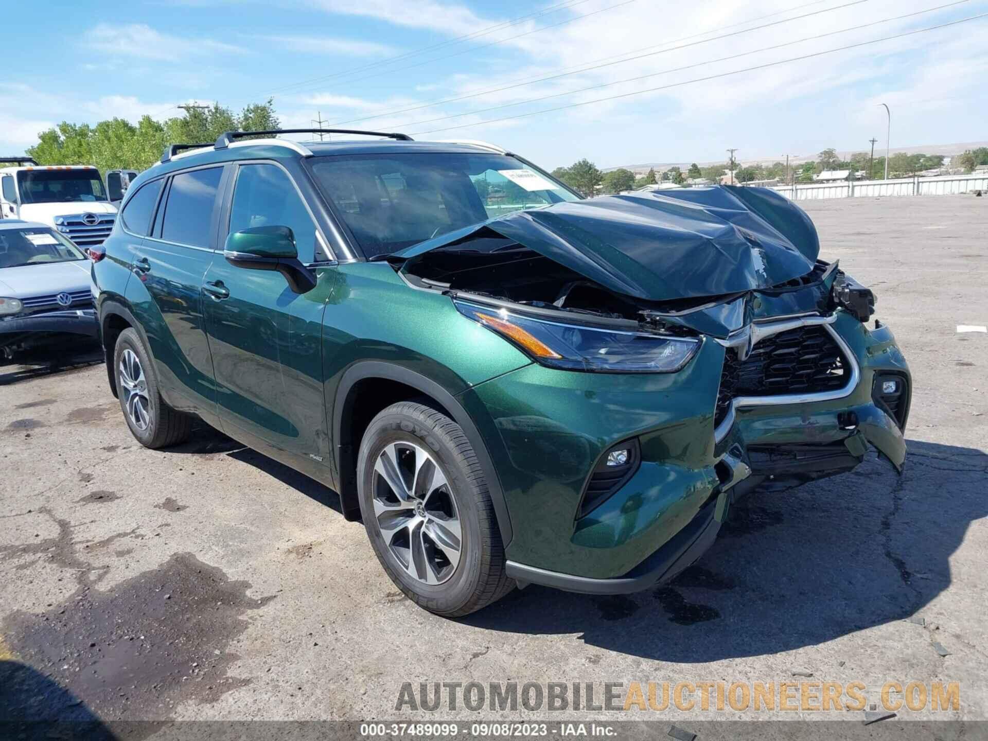 5TDKBRCHXPS586450 TOYOTA HIGHLANDER 2023