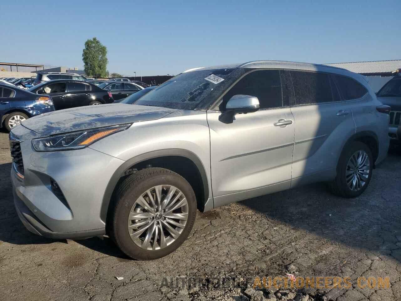 5TDKDRAH2RS534780 TOYOTA HIGHLANDER 2024