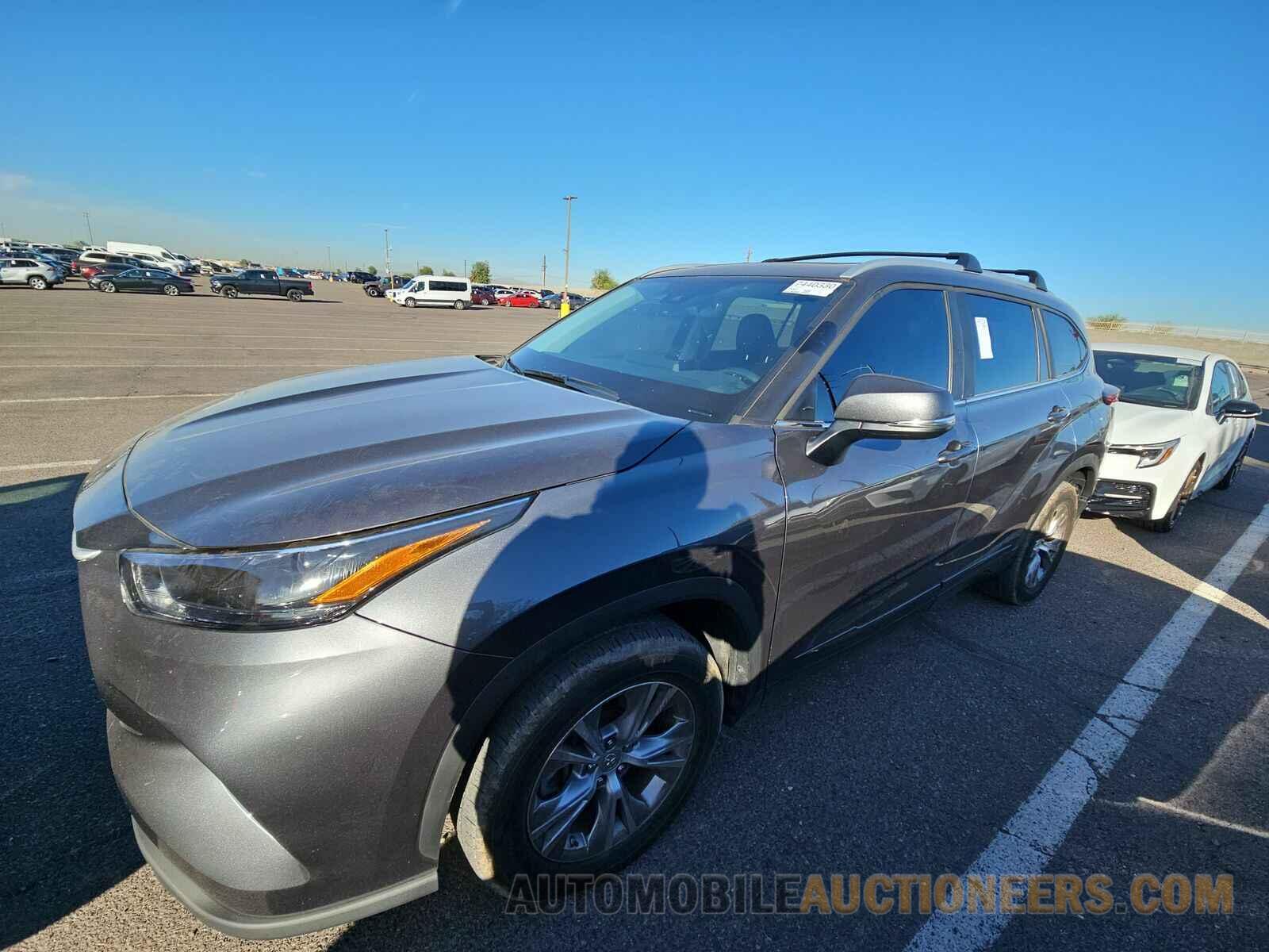 5TDKDRAH3PS009448 Toyota Highlander 2023