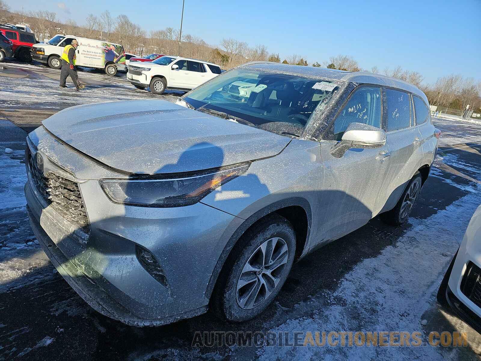 5TDKDRAH4PS000578 Toyota Highlander 2023