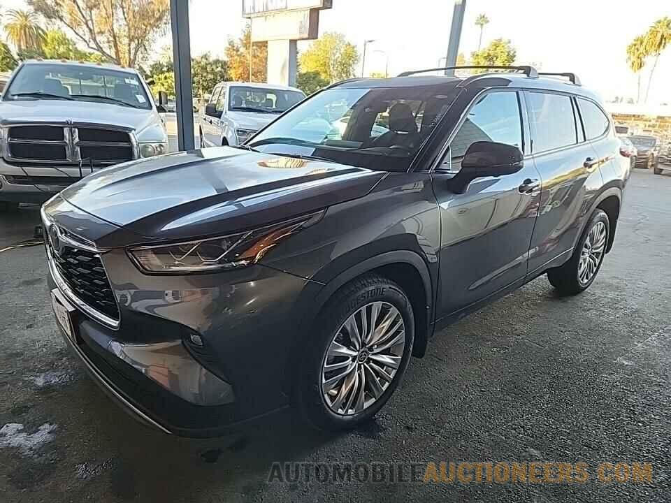 5TDKDRAH7PS017441 Toyota Highlander 2023