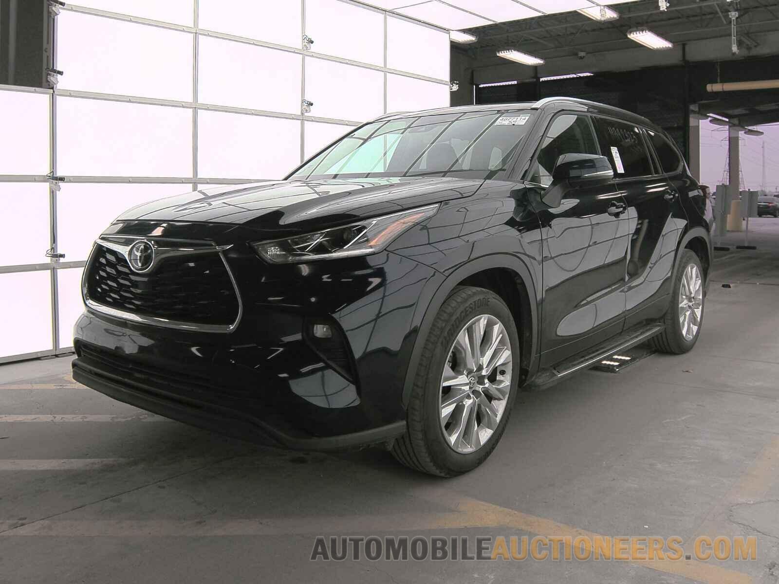 5TDKDRAH9PS017473 Toyota Highlander 2023