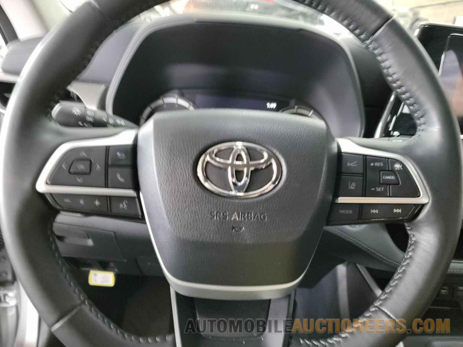 5TDKDRAH9PS026464 Toyota Highlander 2023