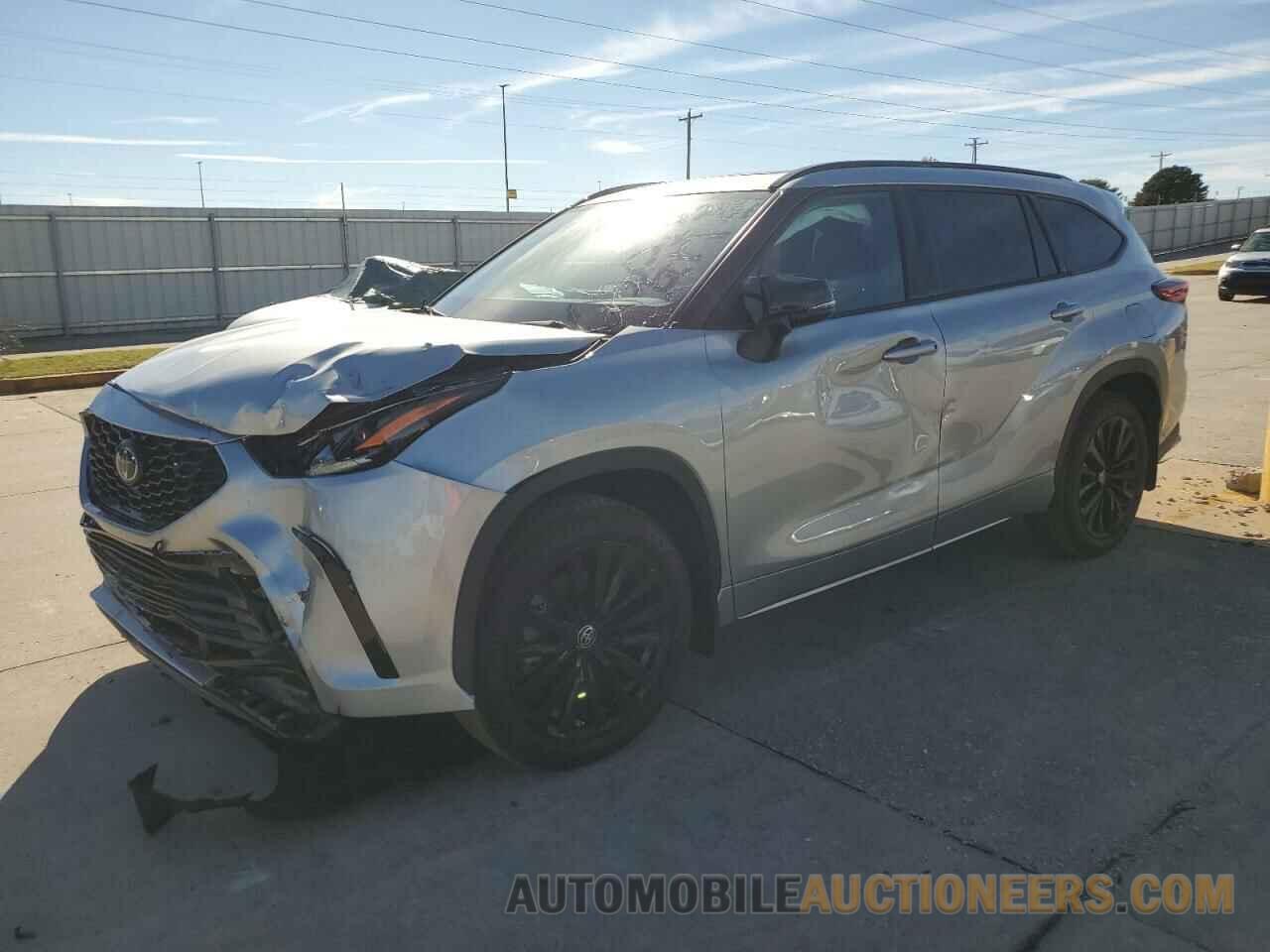 5TDKDRAHXPS512457 TOYOTA HIGHLANDER 2023