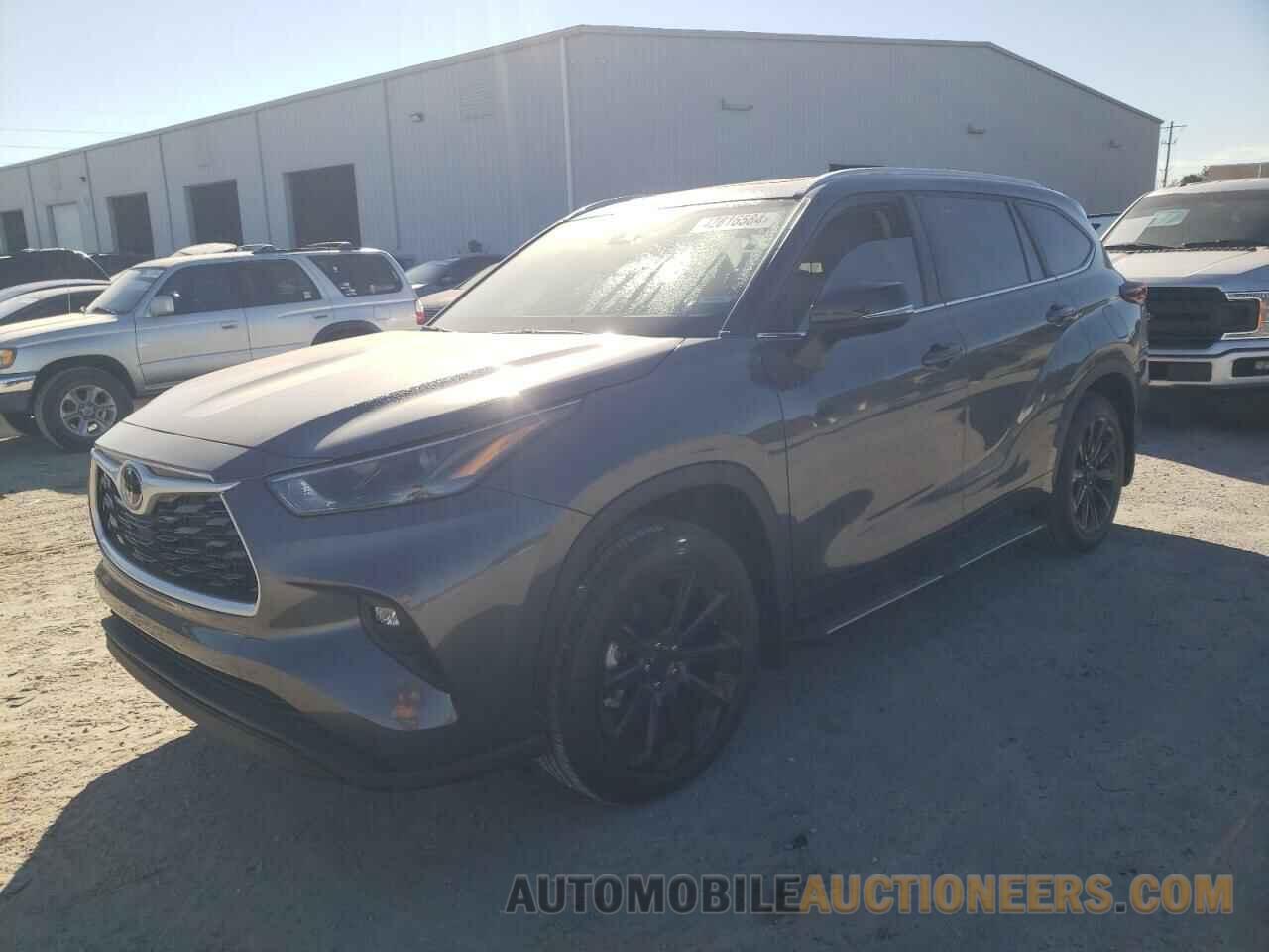 5TDKDRAHXRS051151 TOYOTA HIGHLANDER 2024