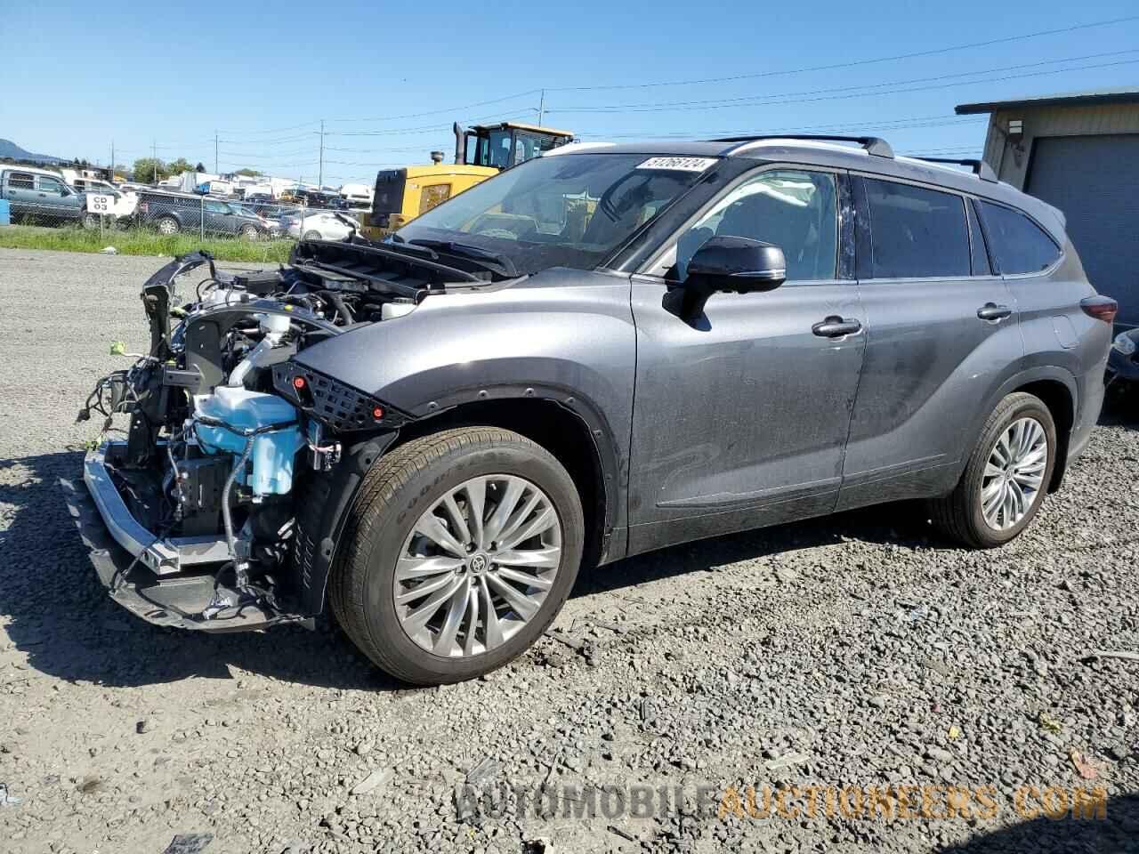 5TDKDRBH0RS538406 TOYOTA HIGHLANDER 2024