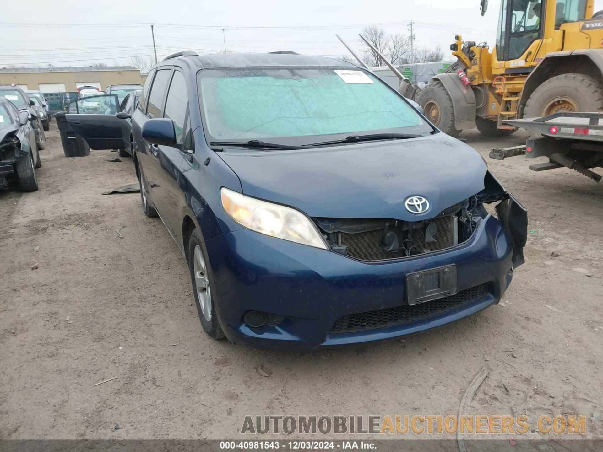 5TDKK3DC0BS127002 TOYOTA SIENNA 2011