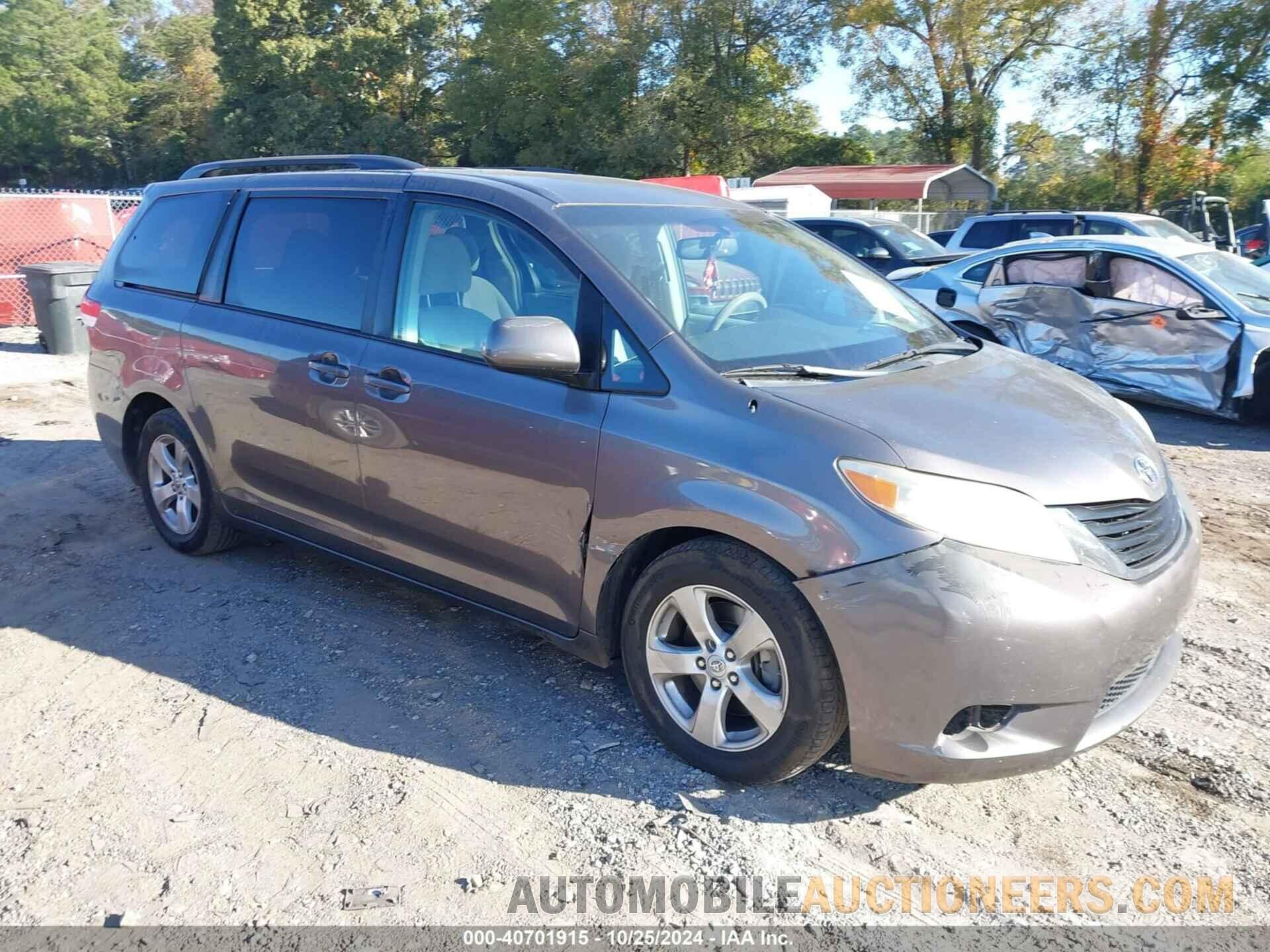 5TDKK3DC0DS321161 TOYOTA SIENNA 2013