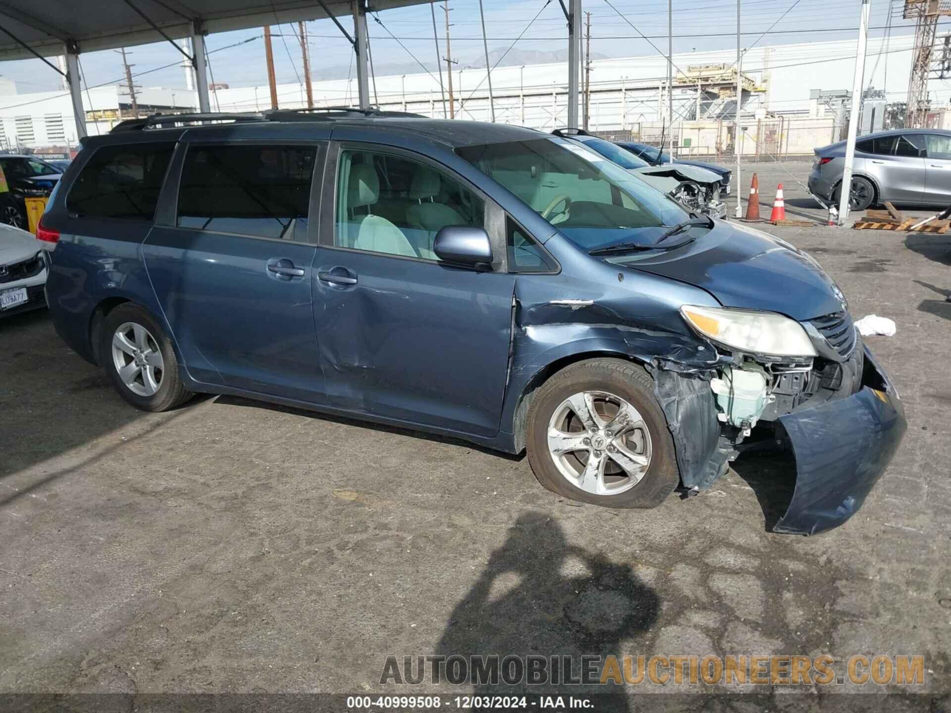 5TDKK3DC0DS395731 TOYOTA SIENNA 2013