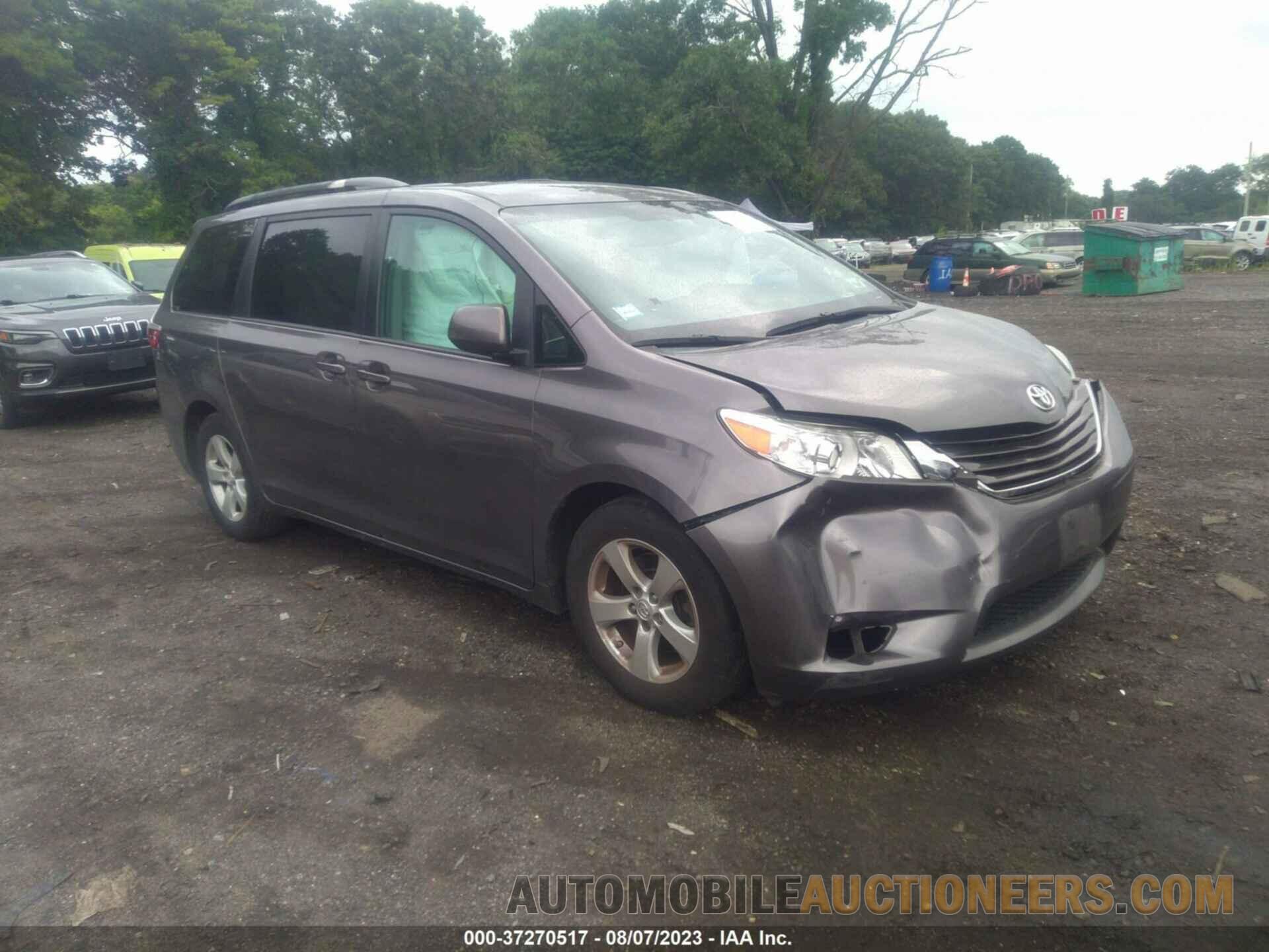 5TDKK3DC0FS552399 TOYOTA SIENNA 2015