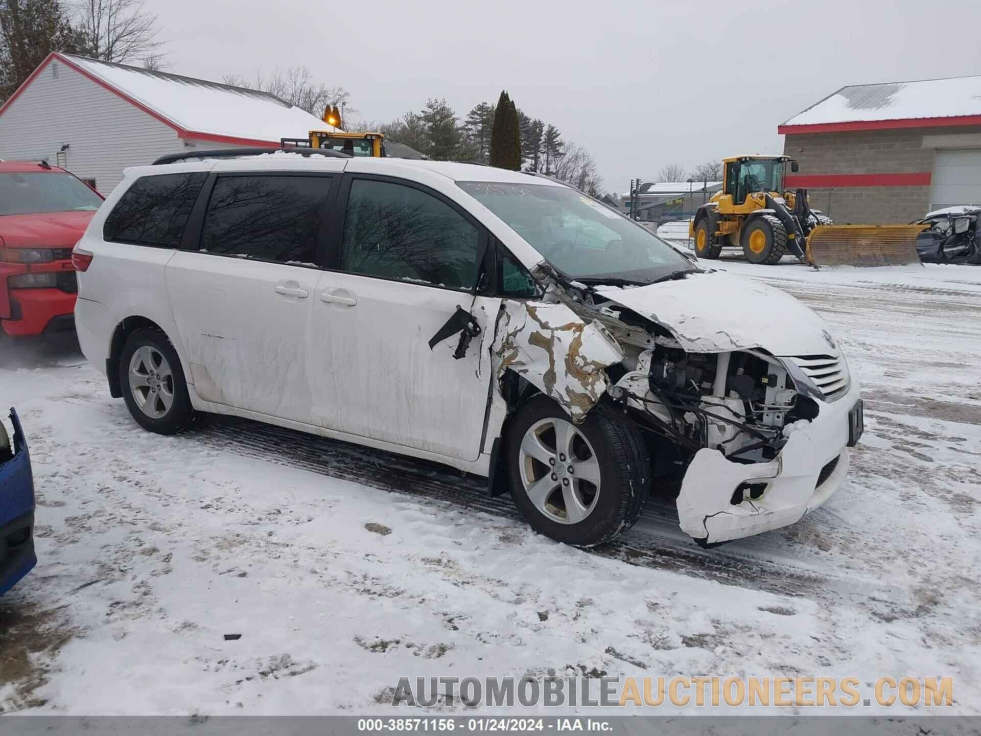 5TDKK3DC0FS626954 TOYOTA SIENNA 2015