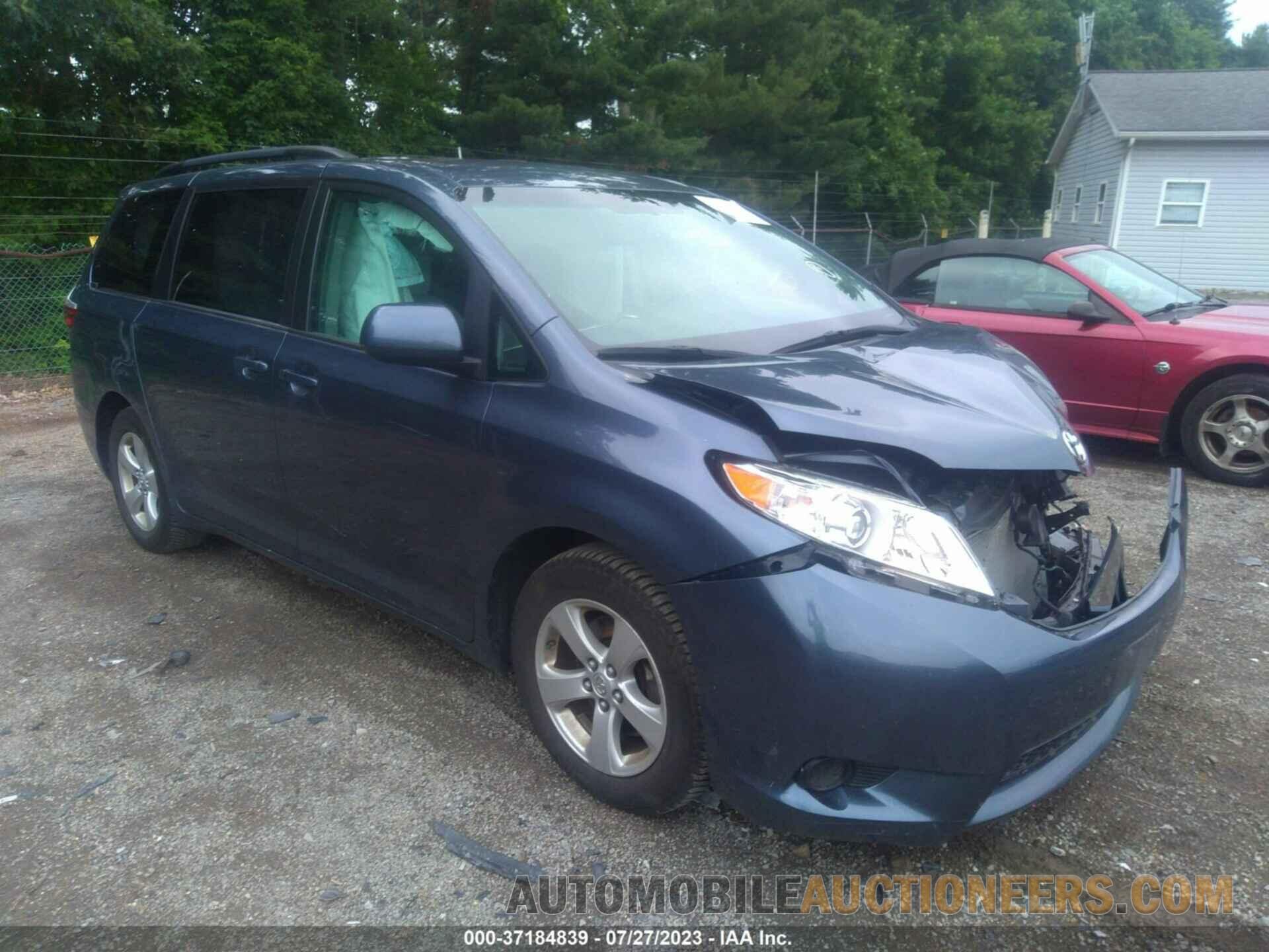 5TDKK3DC0FS633886 TOYOTA SIENNA 2015