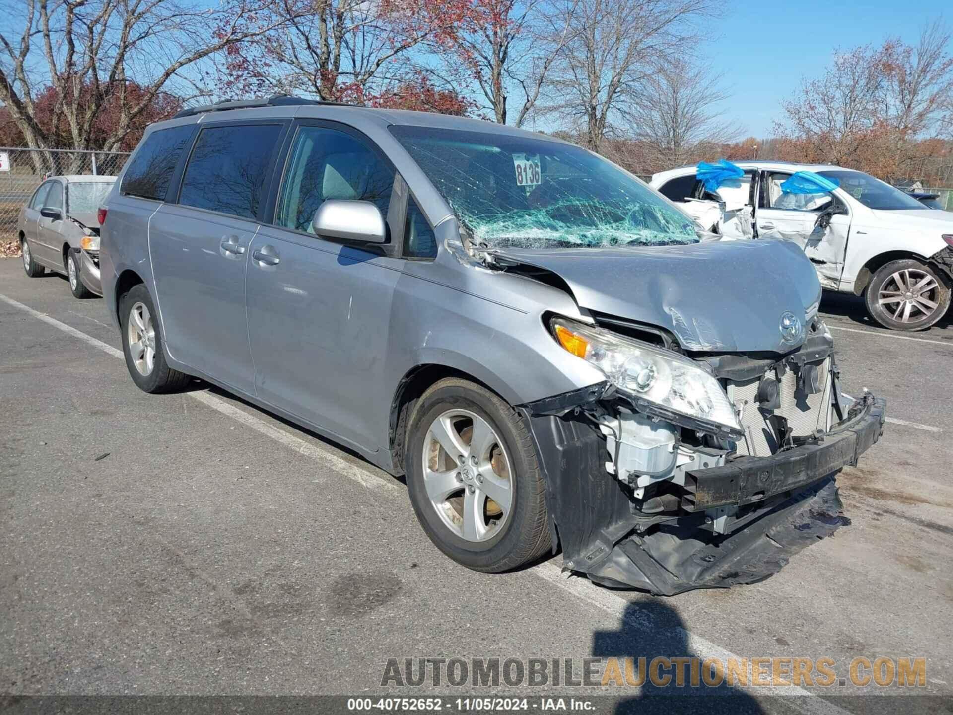 5TDKK3DC0FS645438 TOYOTA SIENNA 2015