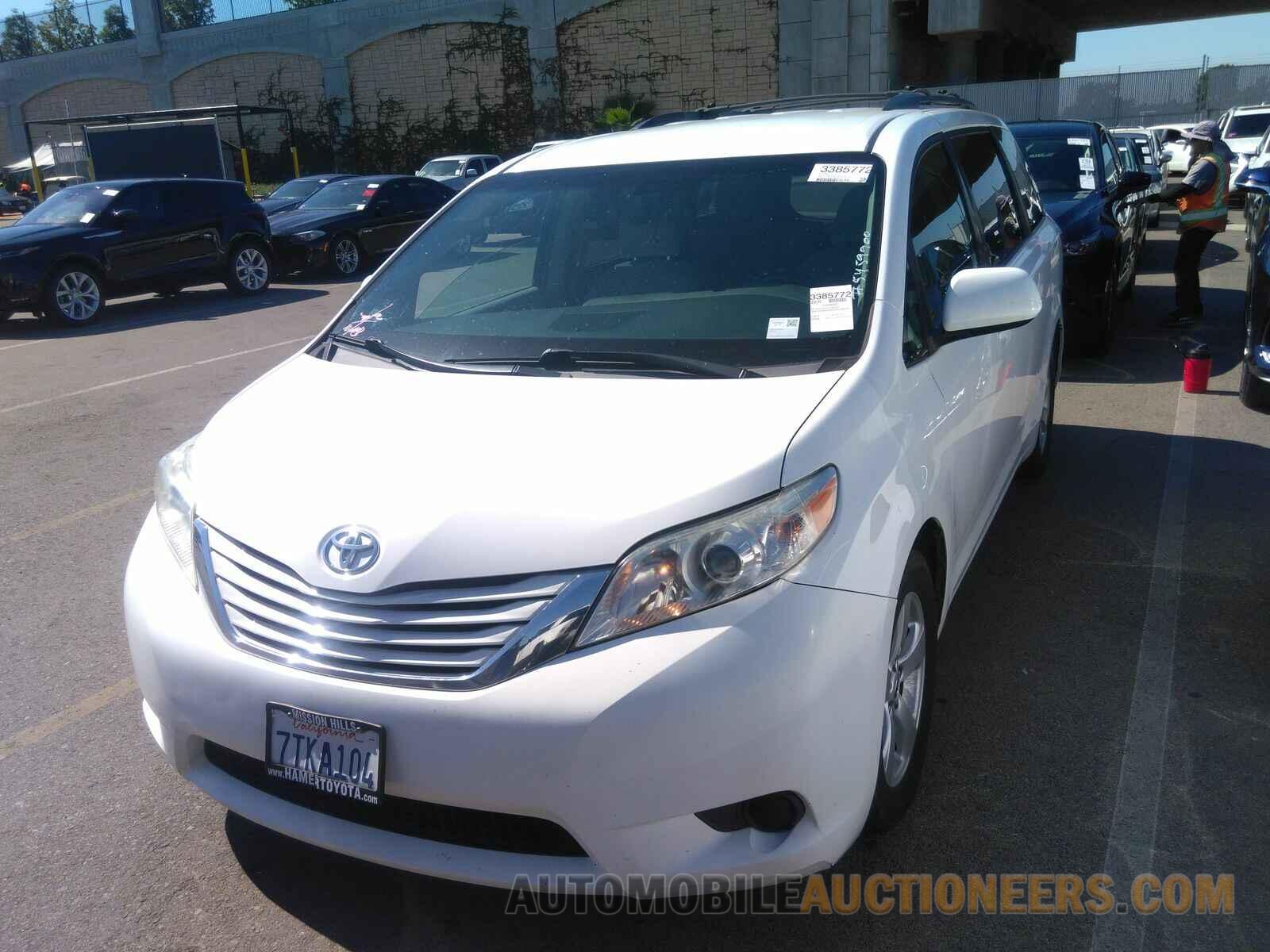 5TDKK3DC0GS728787 Toyota Sienna 2016