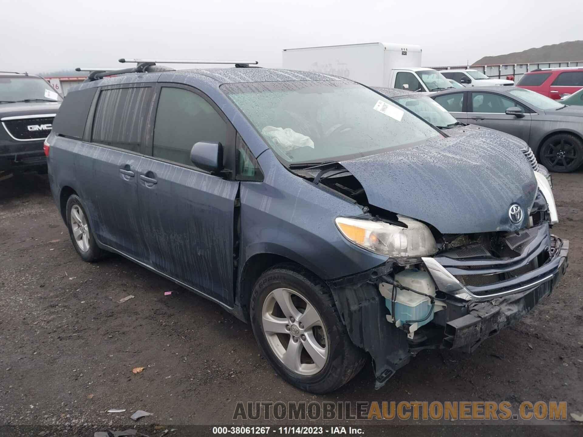 5TDKK3DC1FS583063 TOYOTA SIENNA 2015