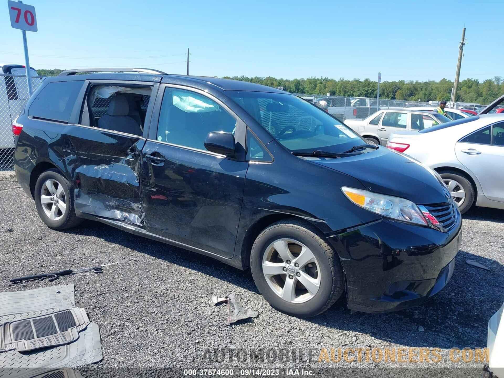 5TDKK3DC1FS589705 TOYOTA SIENNA 2015