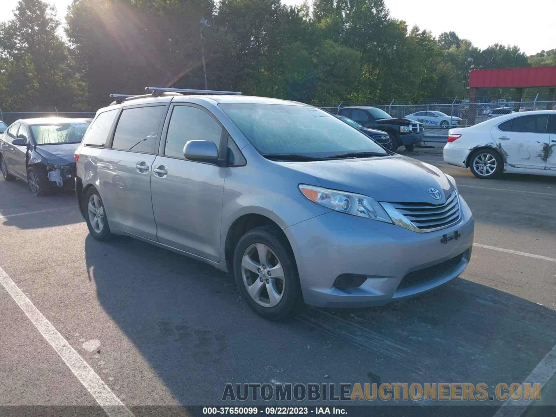 5TDKK3DC1FS628695 TOYOTA SIENNA 2015