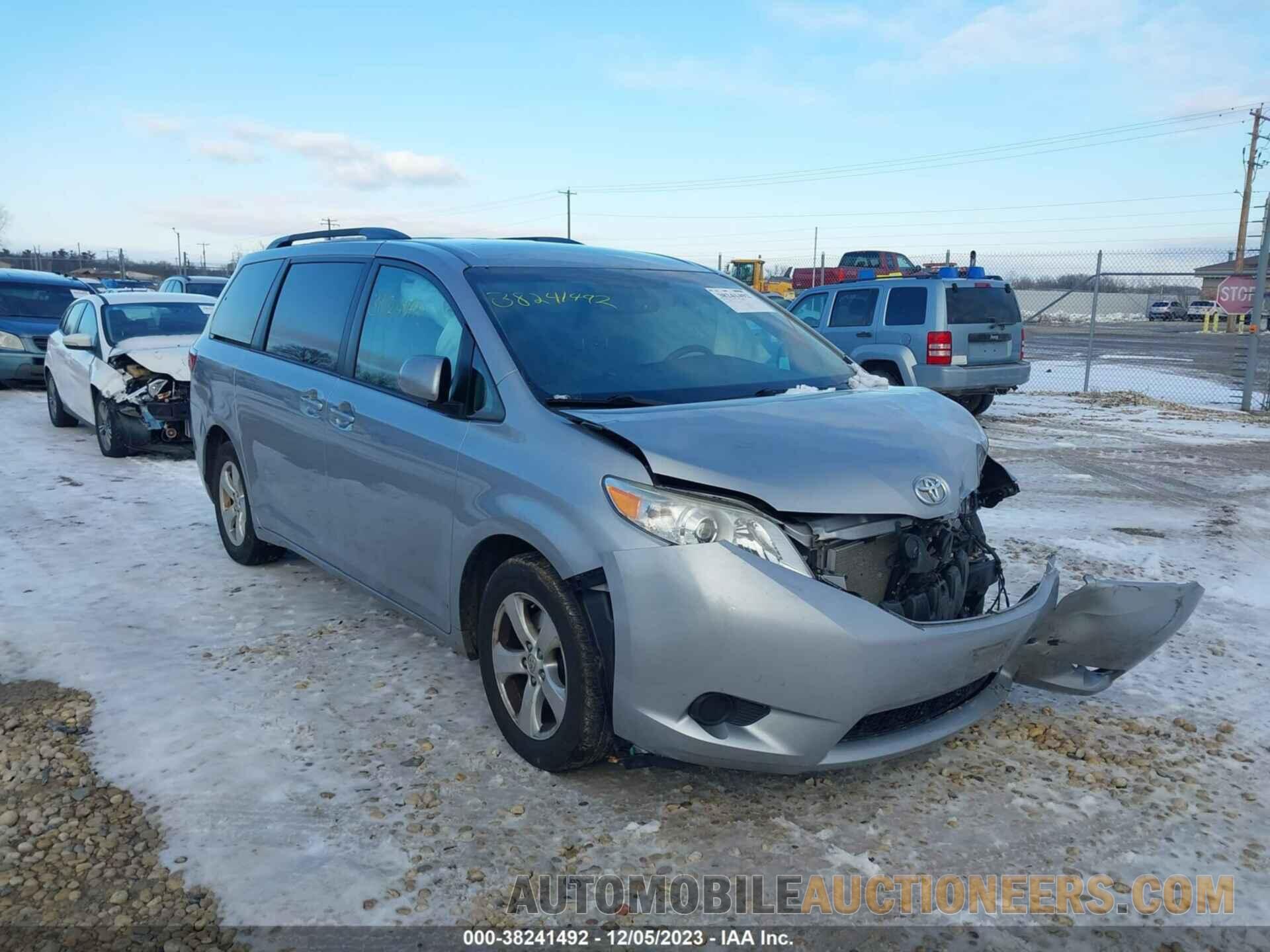 5TDKK3DC1GS717085 TOYOTA SIENNA 2016