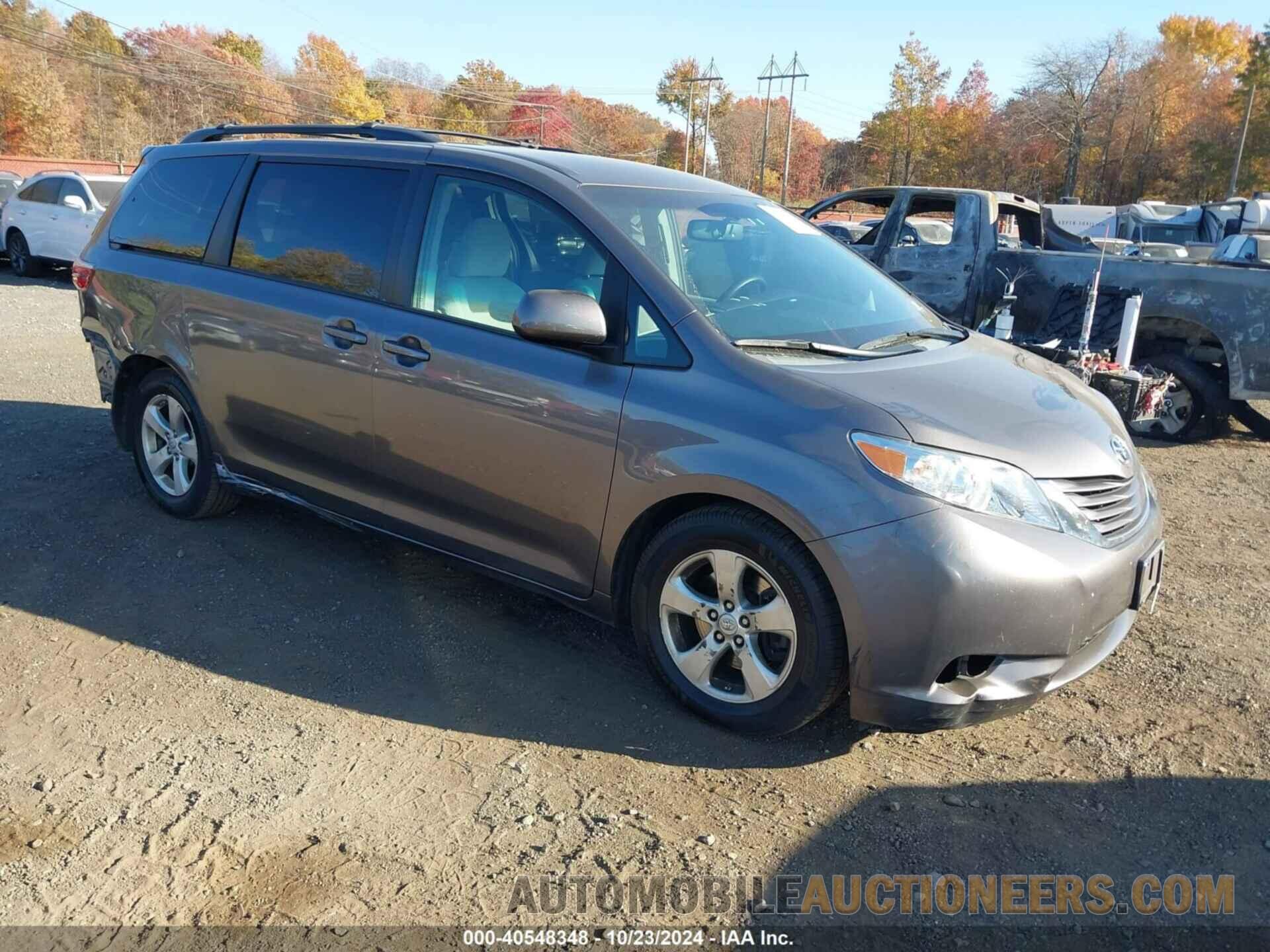 5TDKK3DC2FS527486 TOYOTA SIENNA 2015