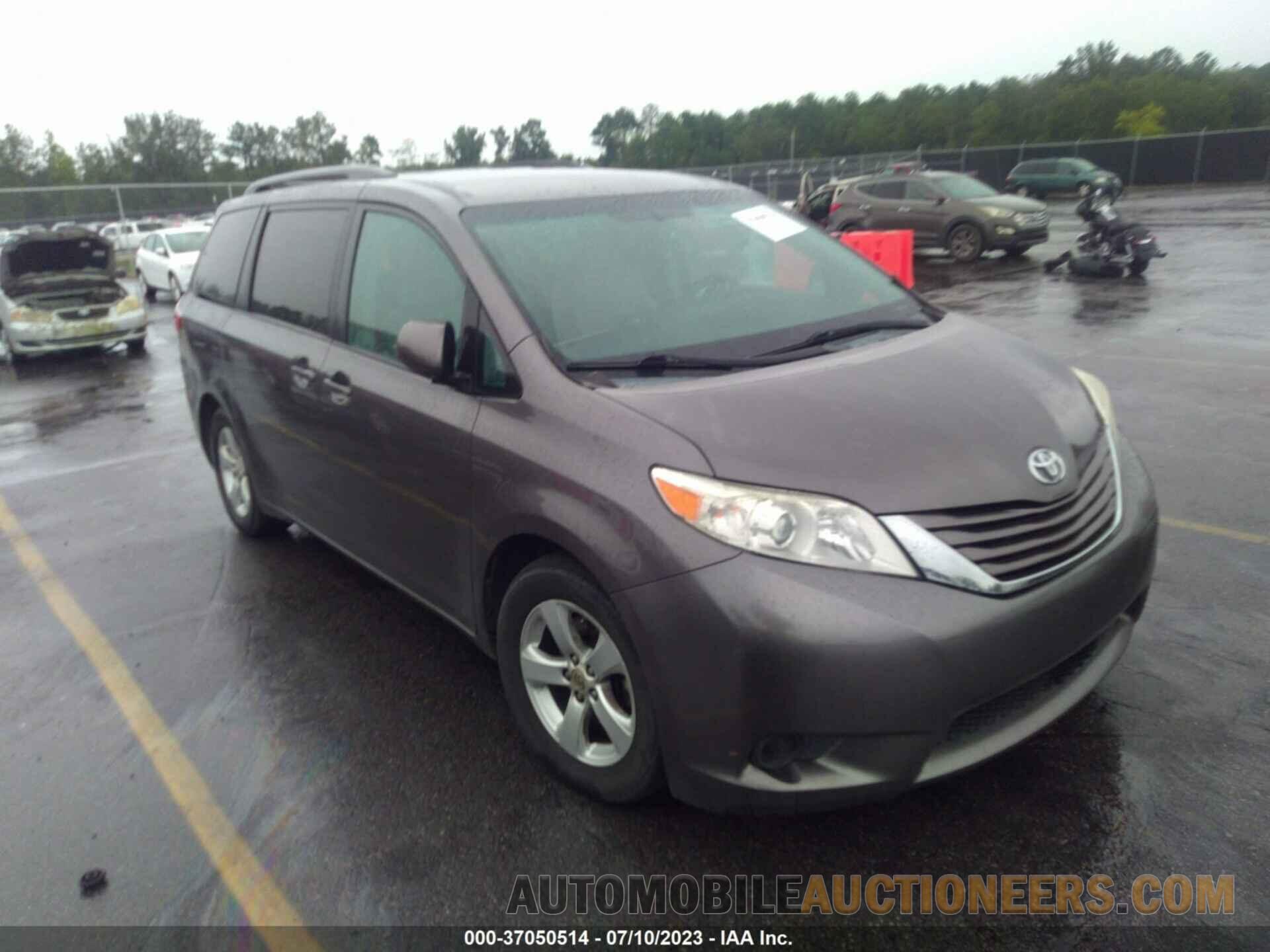 5TDKK3DC2FS559953 TOYOTA SIENNA 2015