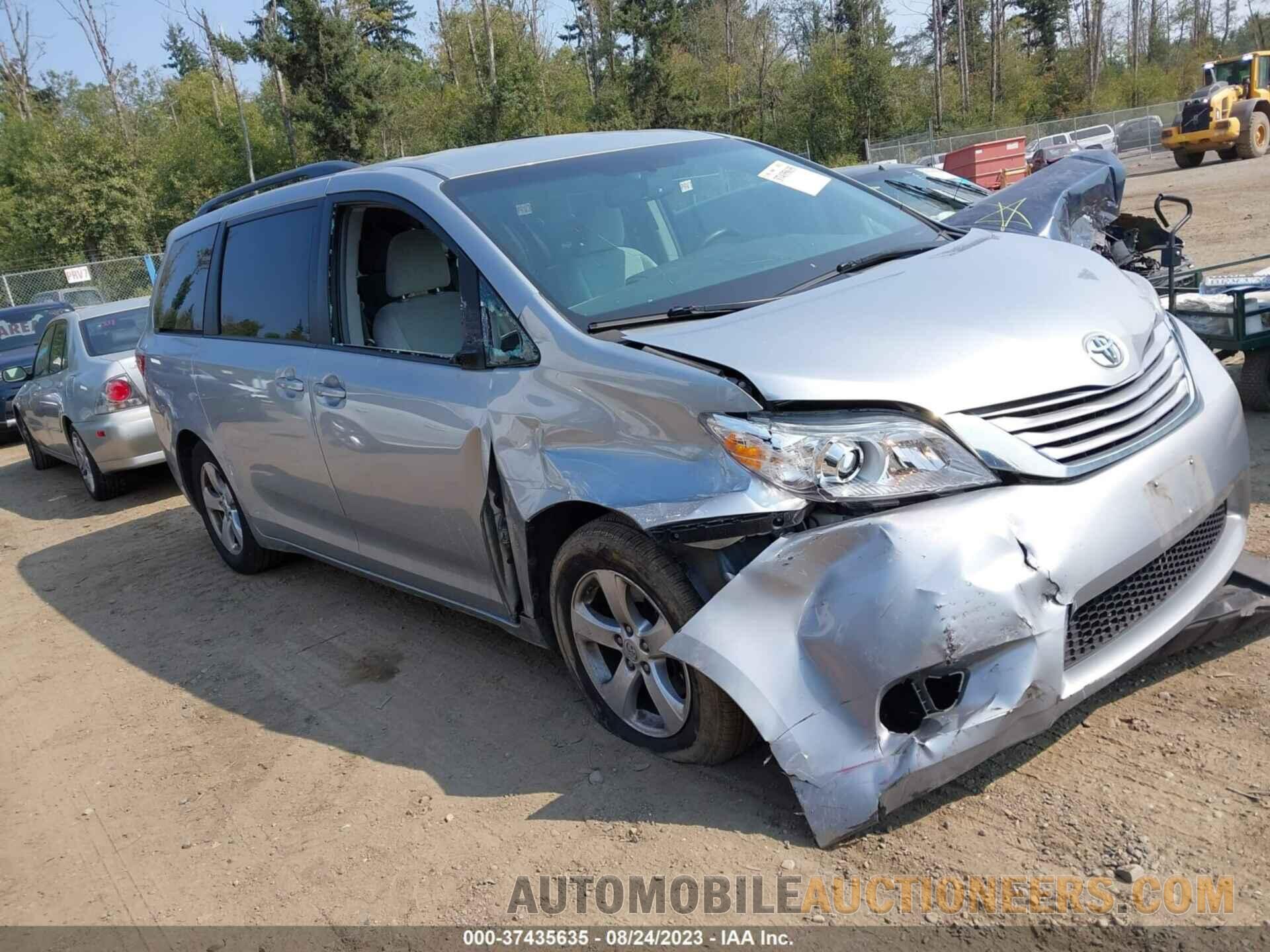 5TDKK3DC2FS637647 TOYOTA SIENNA 2015