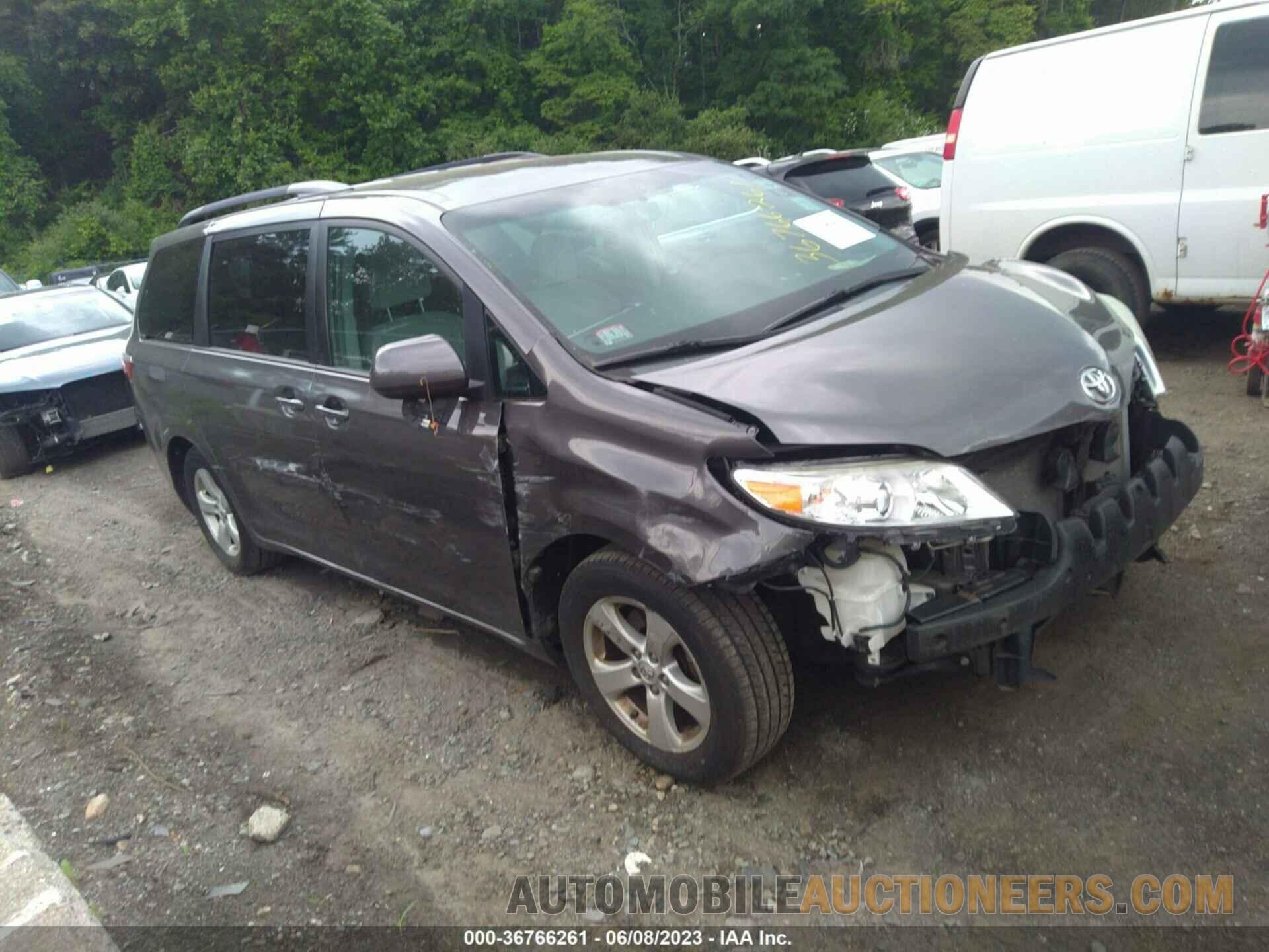 5TDKK3DC2GS699289 TOYOTA SIENNA 2016