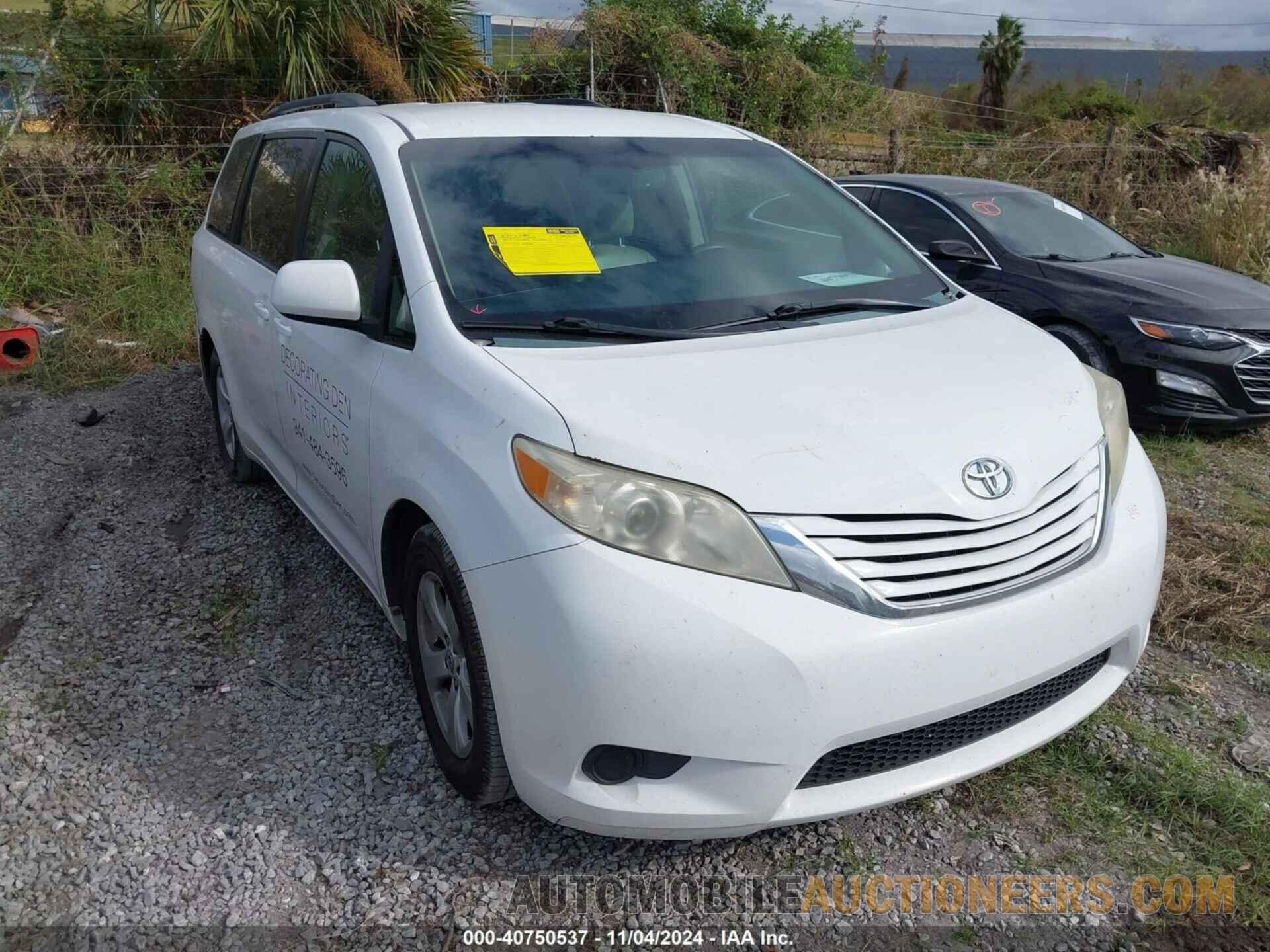 5TDKK3DC3FS563235 TOYOTA SIENNA 2015