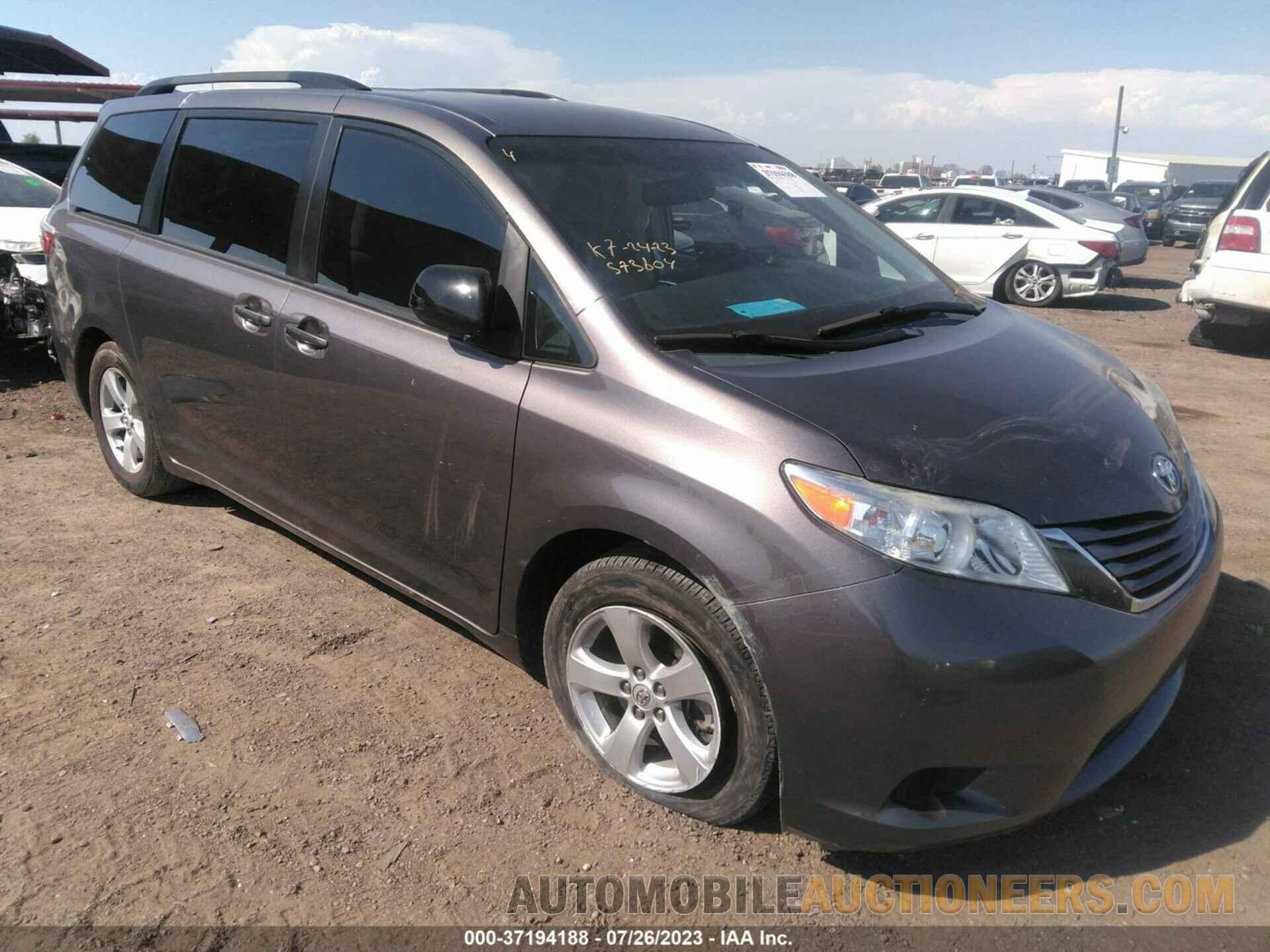 5TDKK3DC3FS573604 TOYOTA SIENNA 2015