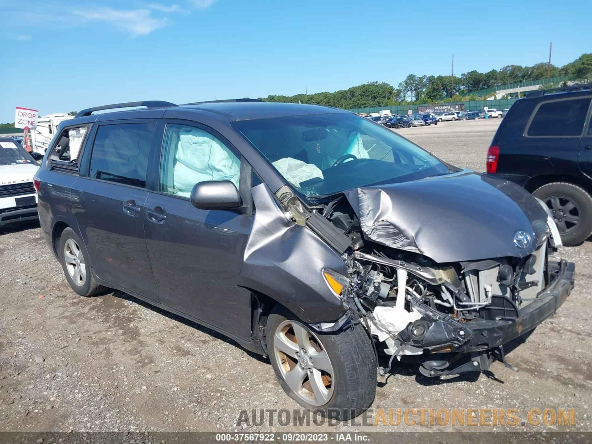 5TDKK3DC3FS651346 TOYOTA SIENNA 2015