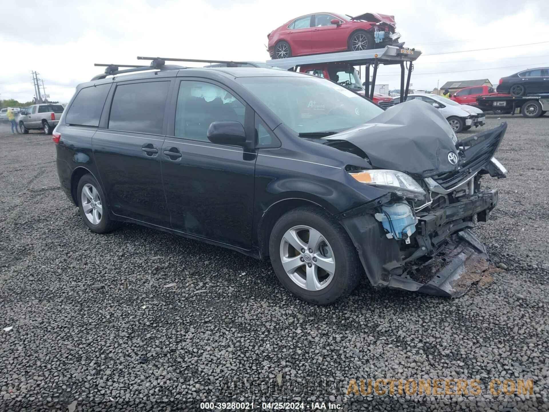 5TDKK3DC3FS657731 TOYOTA SIENNA 2015