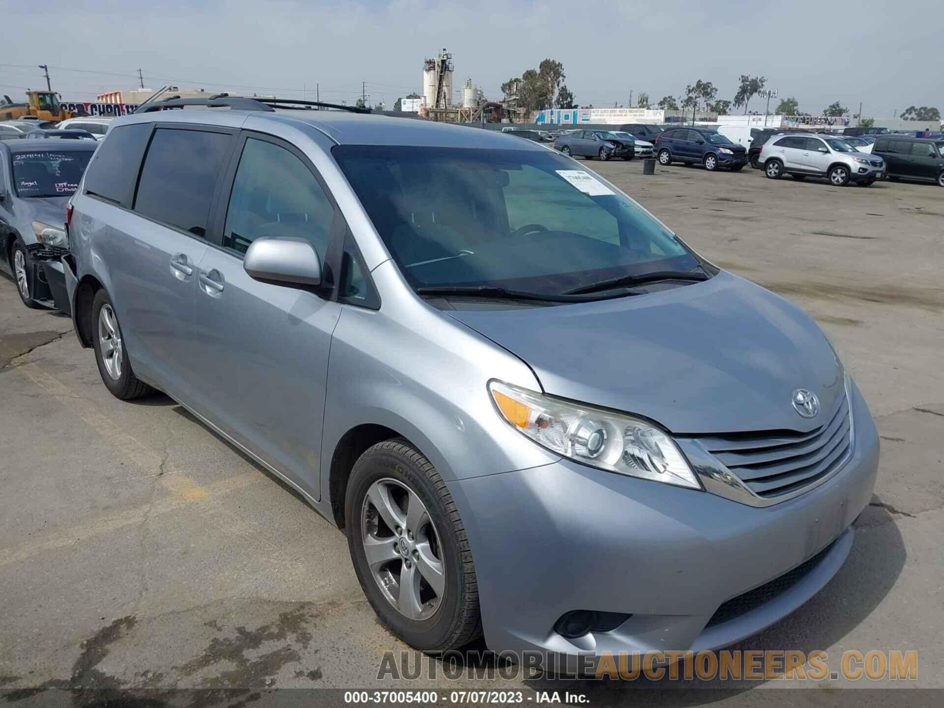 5TDKK3DC4GS729764 TOYOTA SIENNA 2016