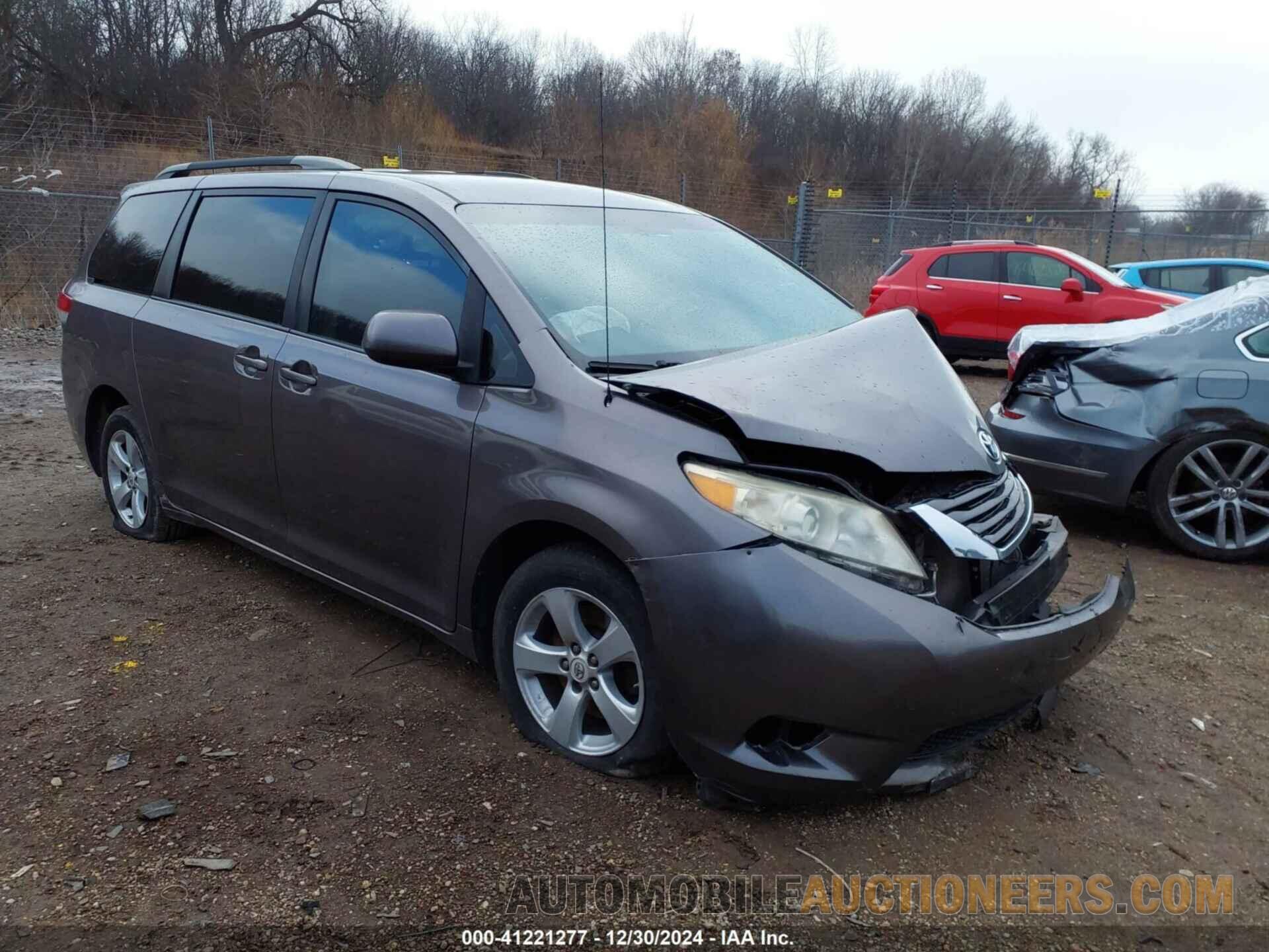 5TDKK3DC5BS026988 TOYOTA SIENNA 2011