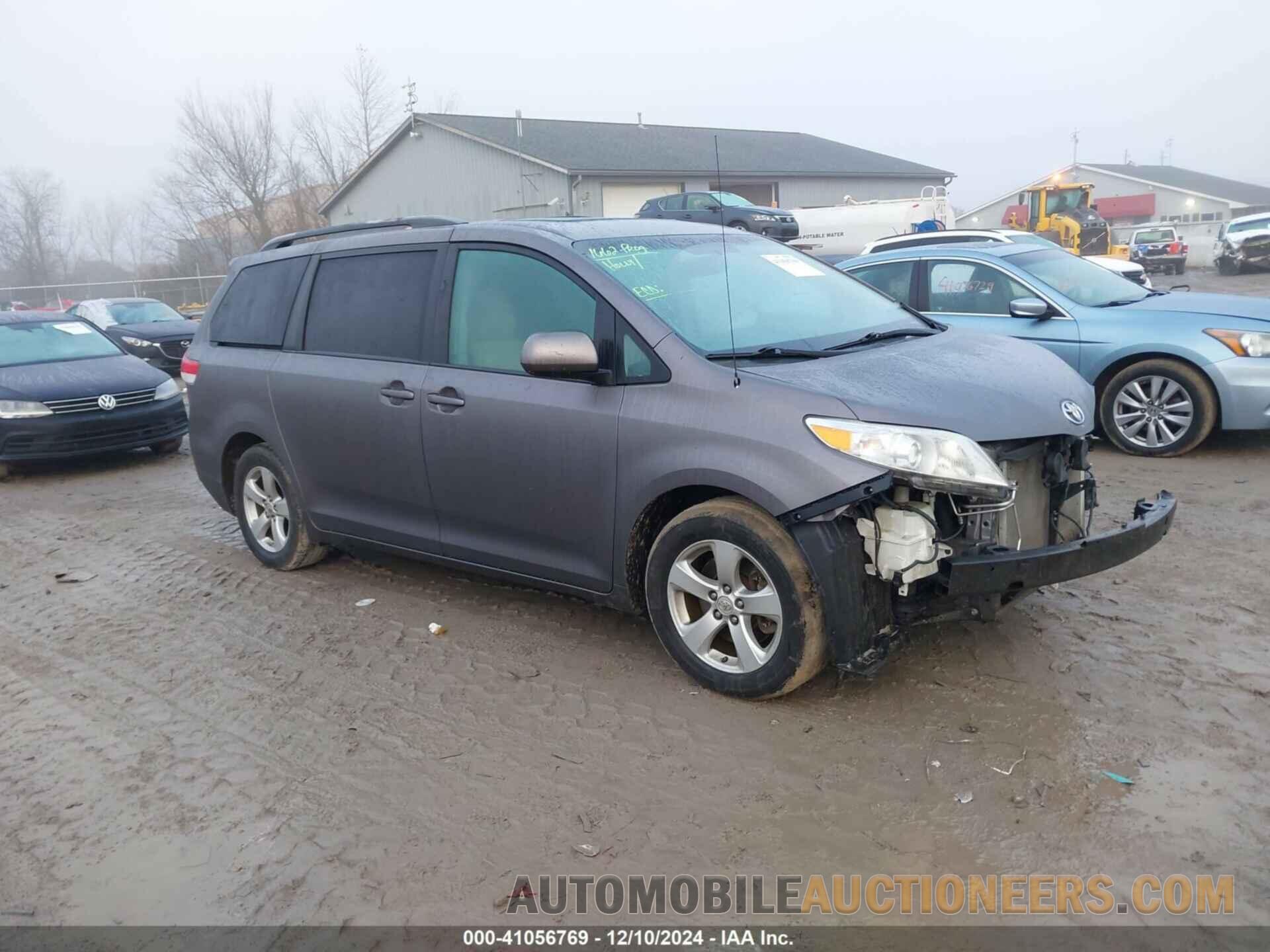 5TDKK3DC5DS282342 TOYOTA SIENNA 2013