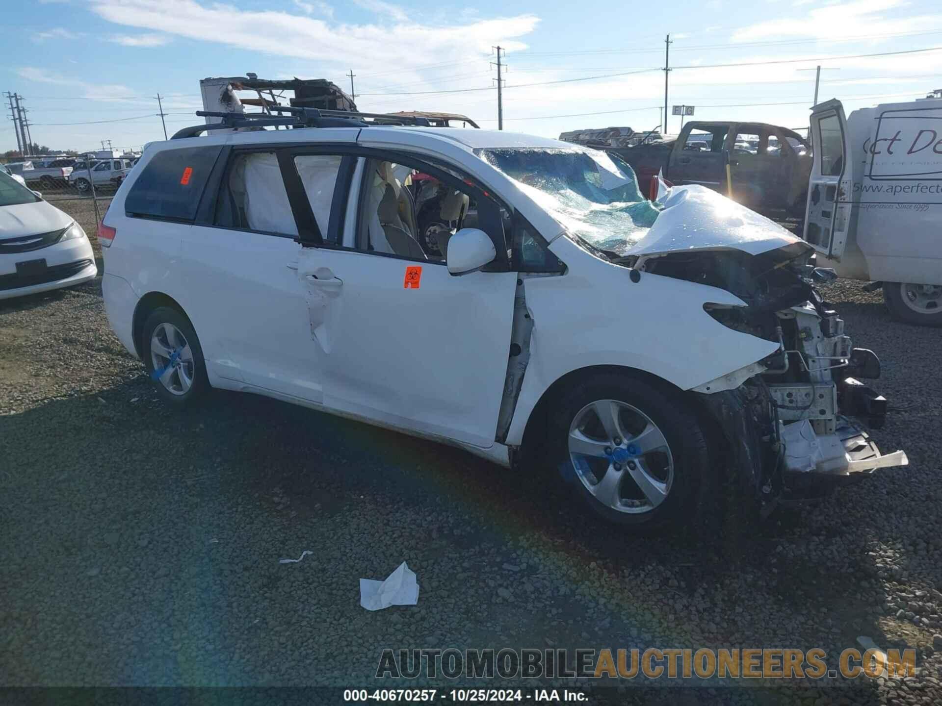 5TDKK3DC5ES485457 TOYOTA SIENNA 2014