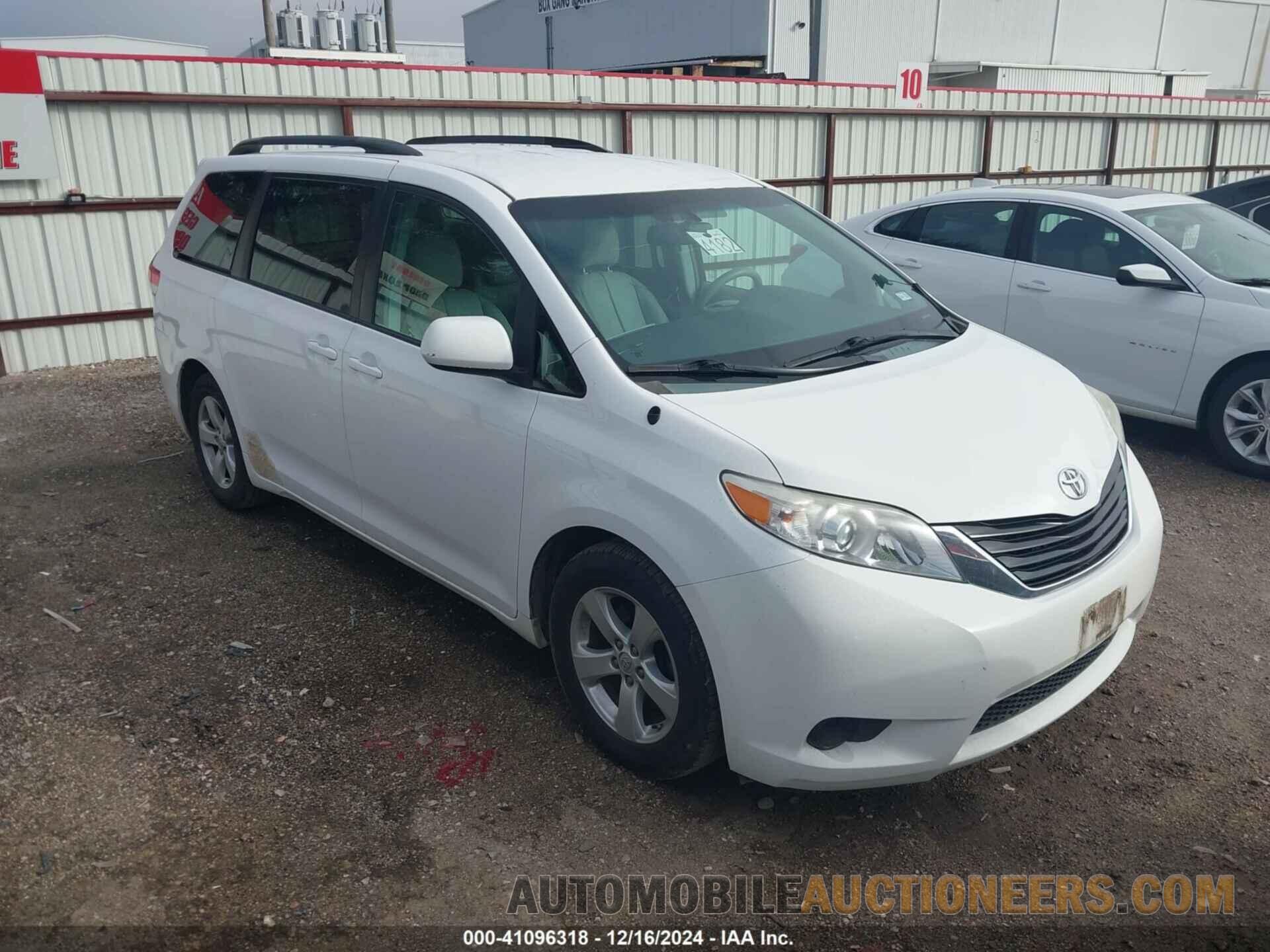 5TDKK3DC5ES496006 TOYOTA SIENNA 2014