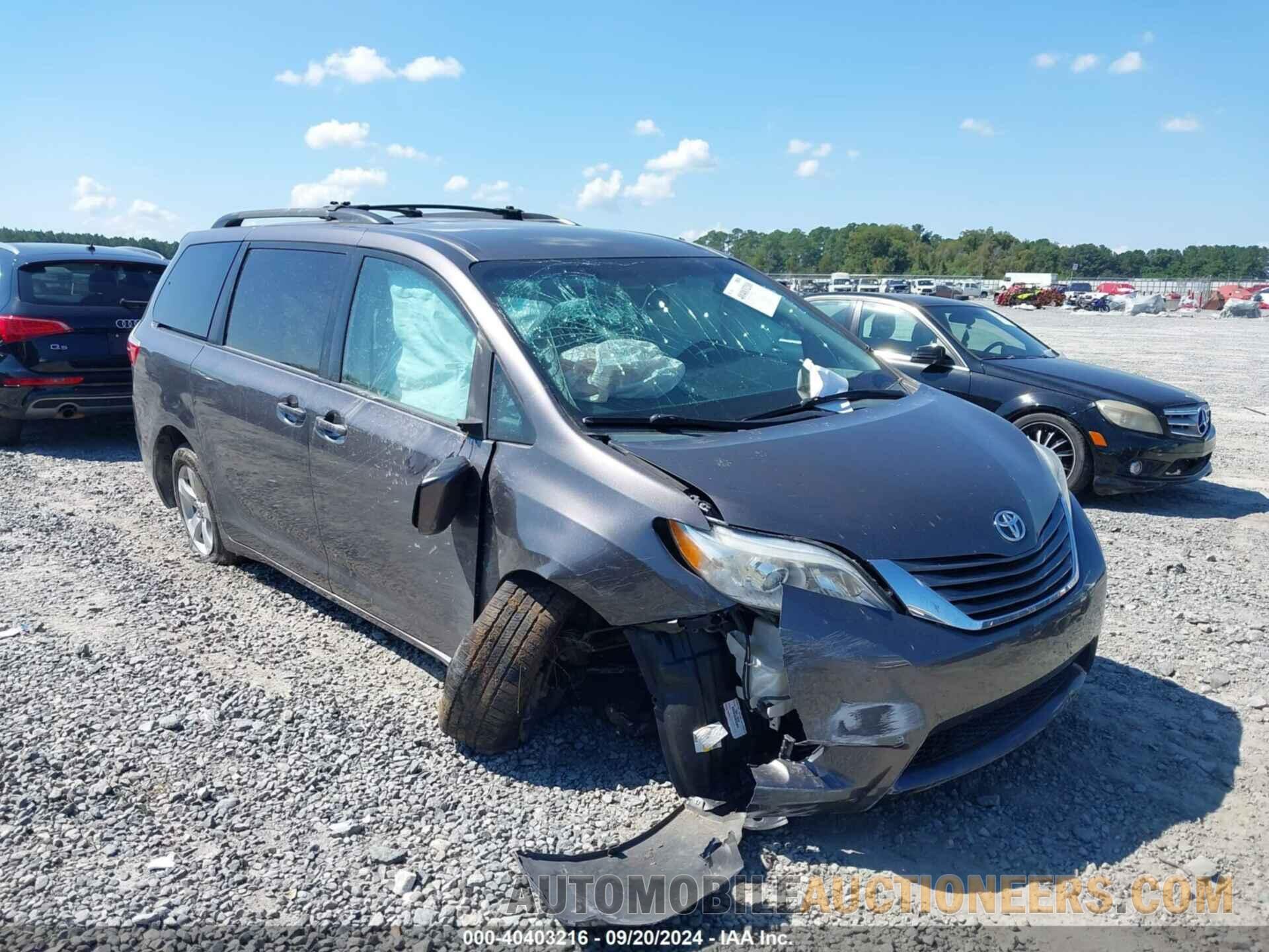 5TDKK3DC5FS557873 TOYOTA SIENNA 2015