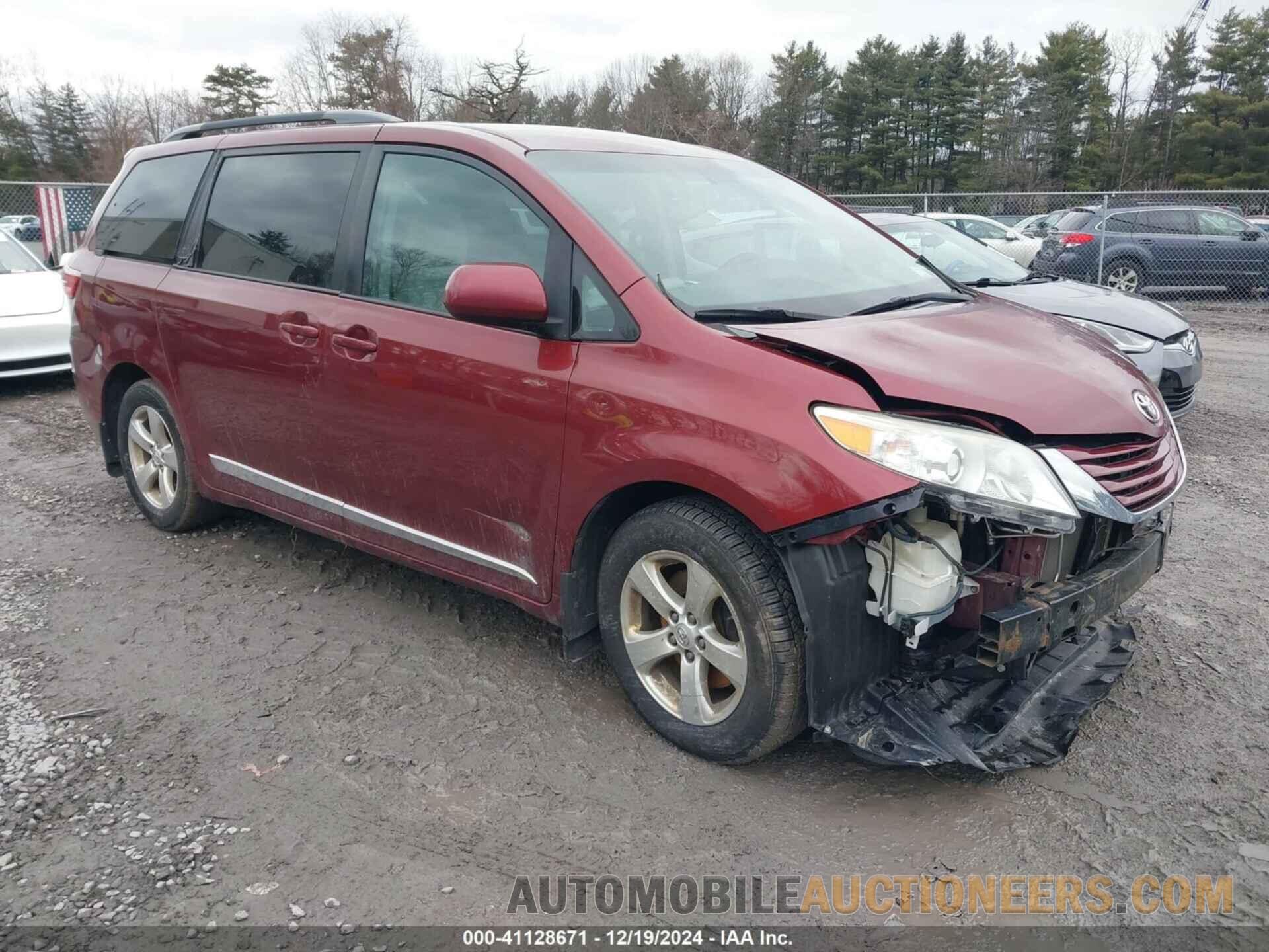 5TDKK3DC5FS622916 TOYOTA SIENNA 2015