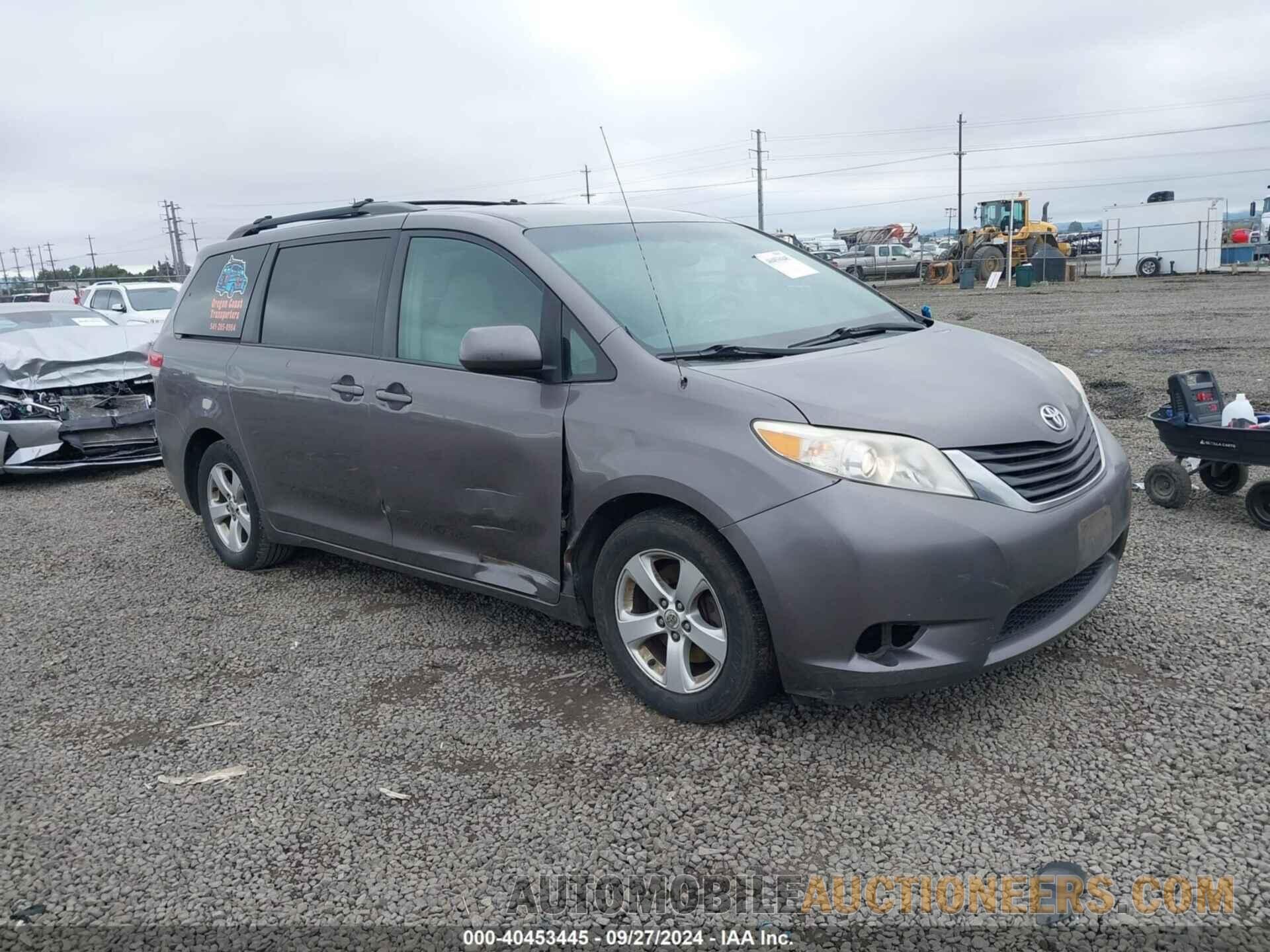 5TDKK3DC6BS038700 TOYOTA SIENNA 2011