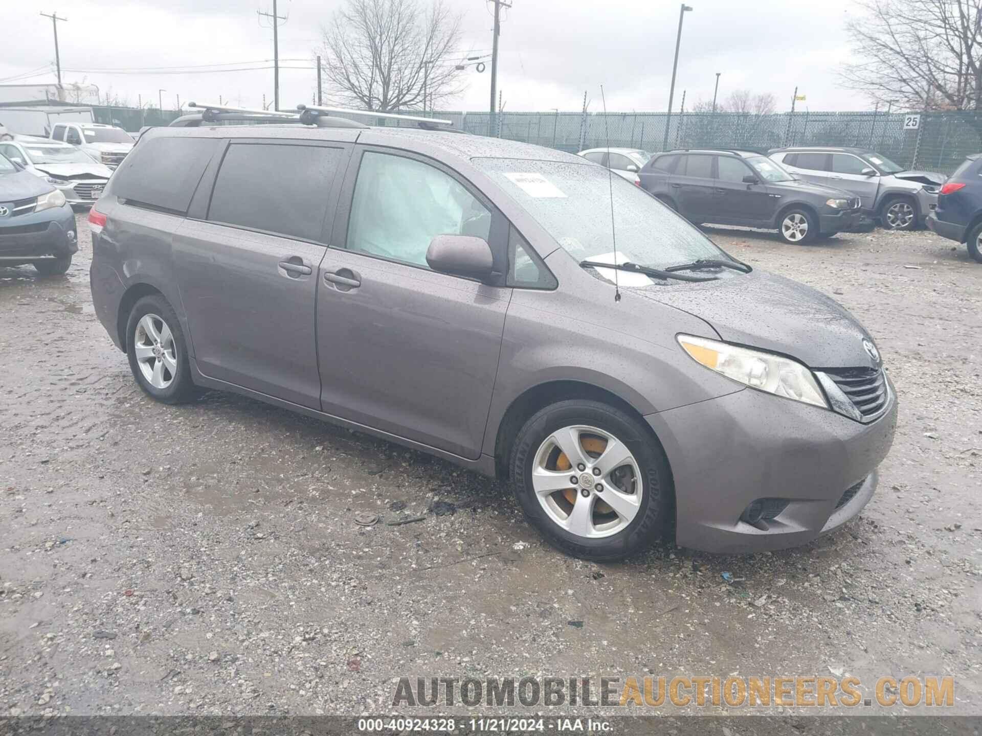 5TDKK3DC6CS262308 TOYOTA SIENNA 2012