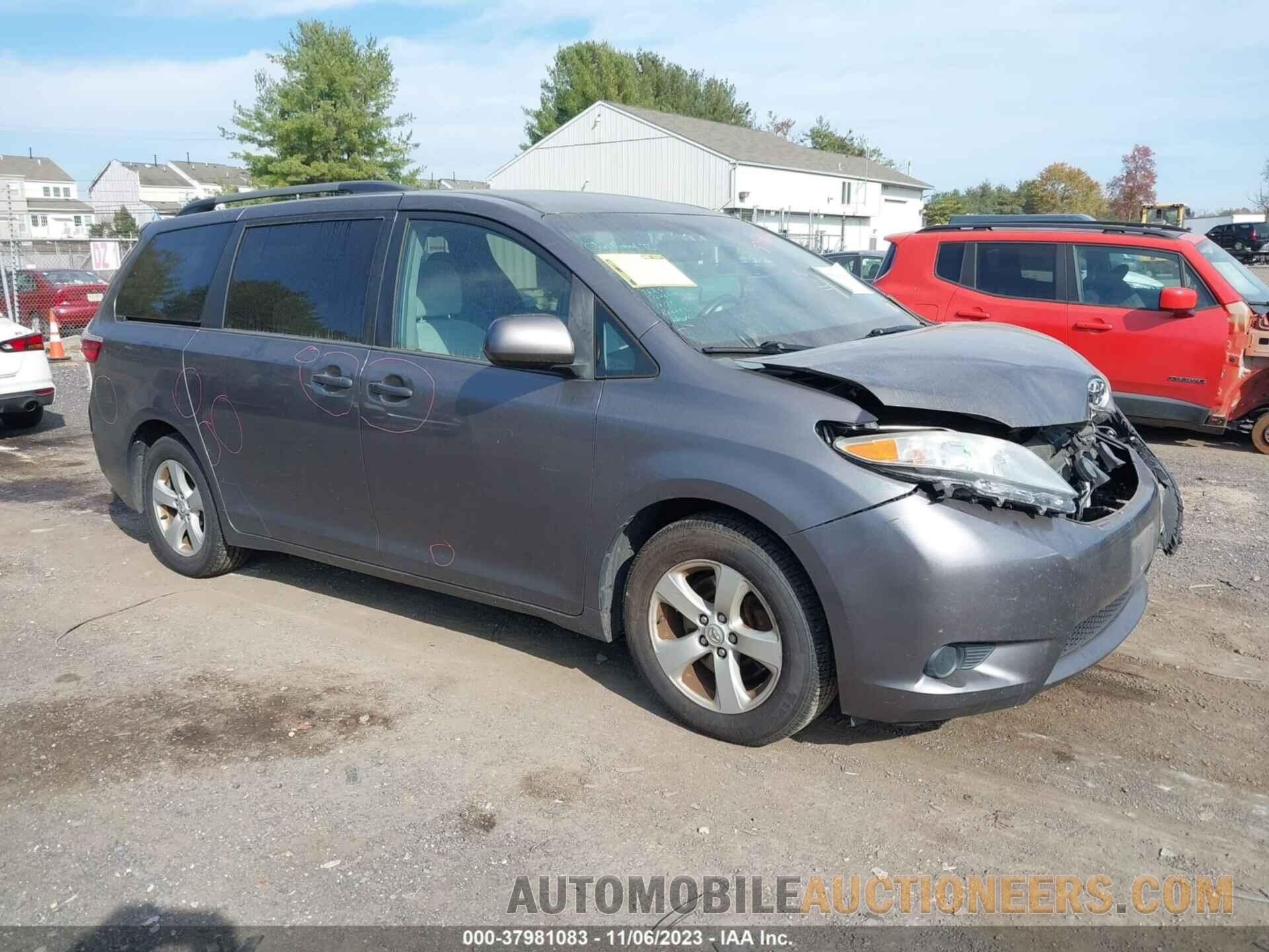 5TDKK3DC6FS537650 TOYOTA SIENNA 2015