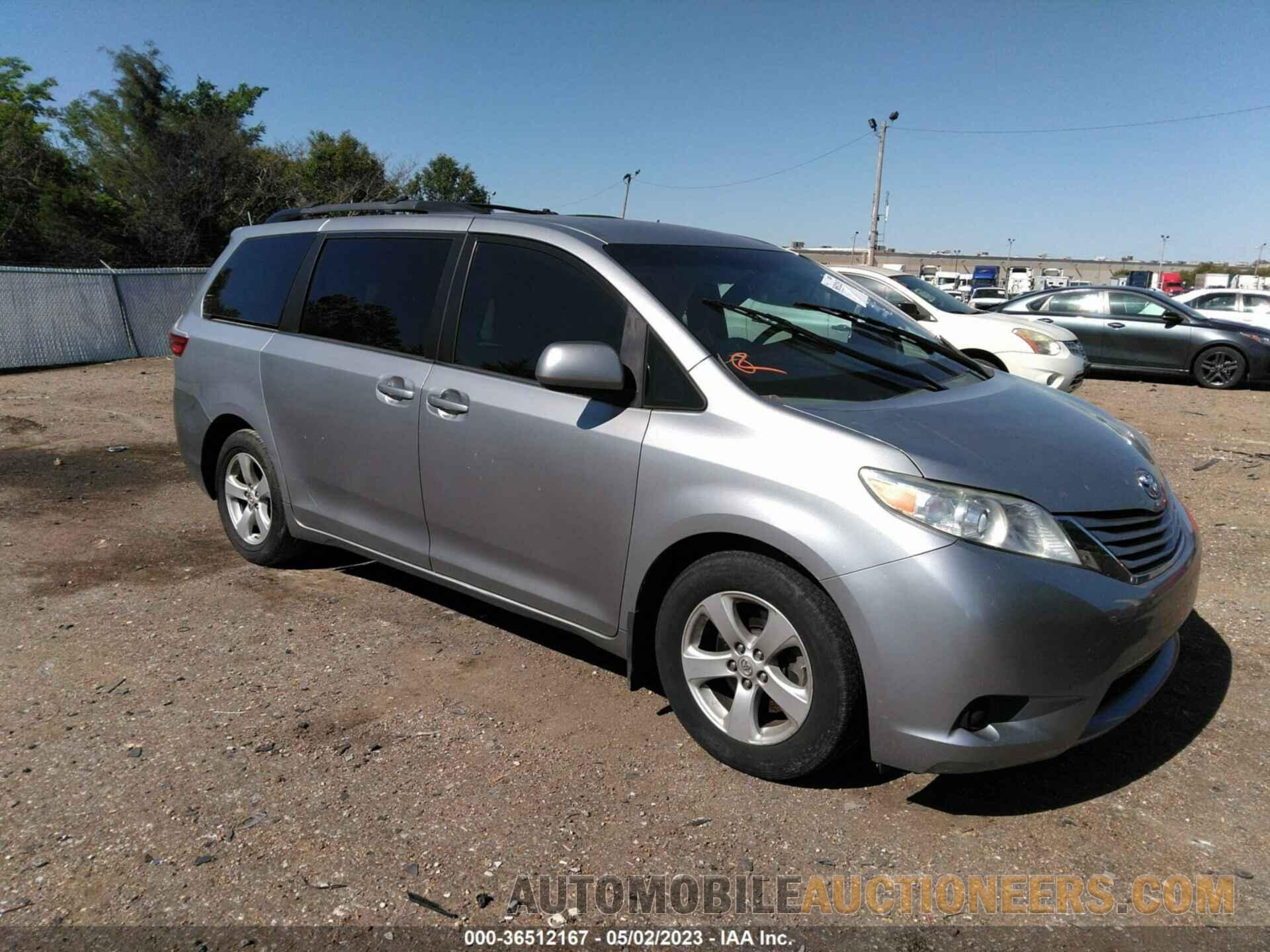 5TDKK3DC6FS557946 TOYOTA SIENNA 2015