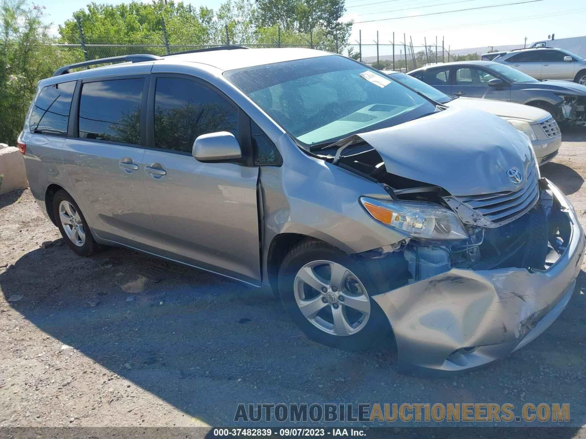 5TDKK3DC6FS563553 TOYOTA SIENNA 2015