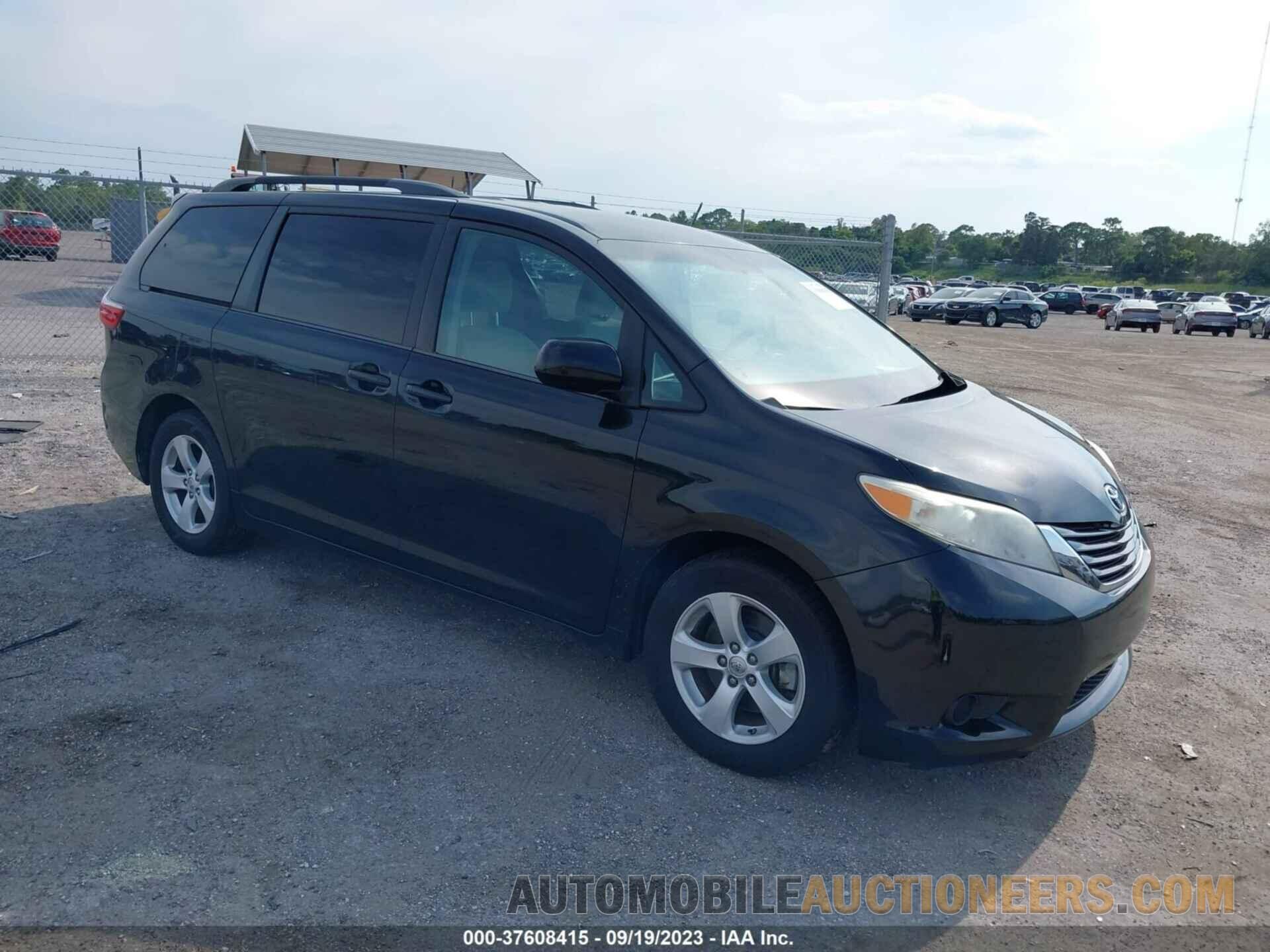 5TDKK3DC6FS571605 TOYOTA SIENNA 2015