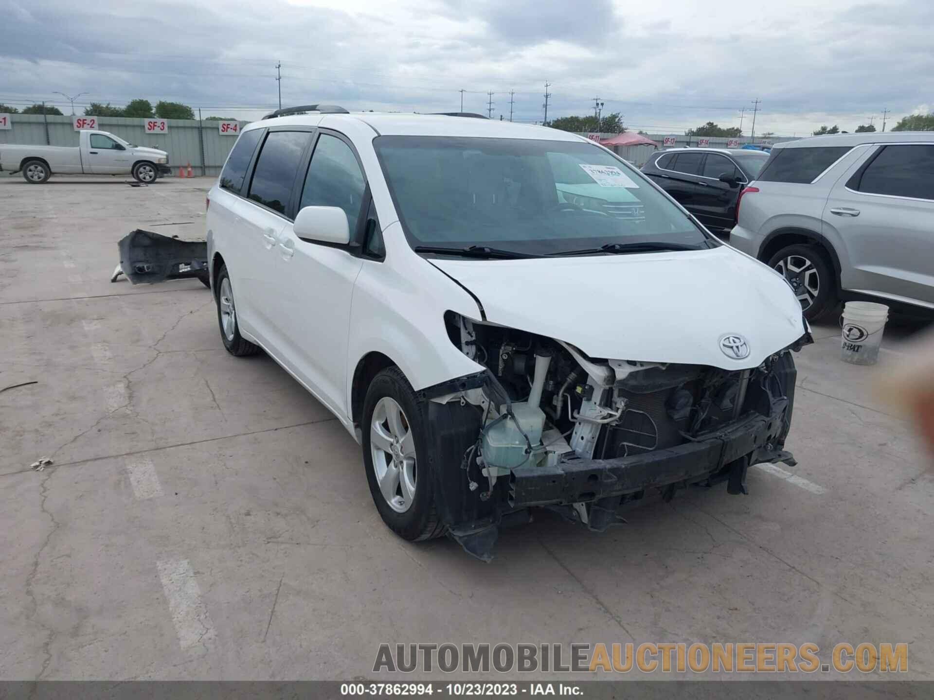 5TDKK3DC6FS590221 TOYOTA SIENNA 2015