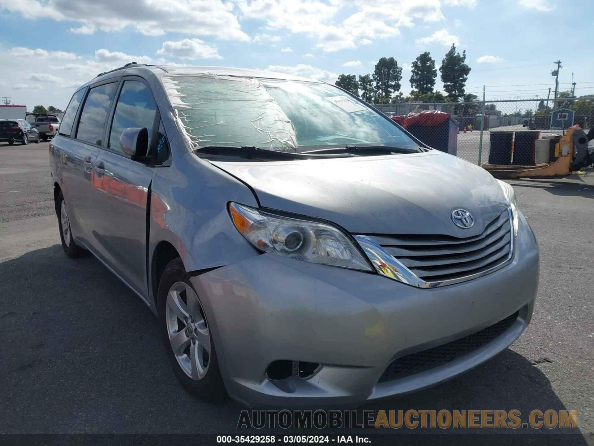 5TDKK3DC6FS595757 TOYOTA SIENNA 2015