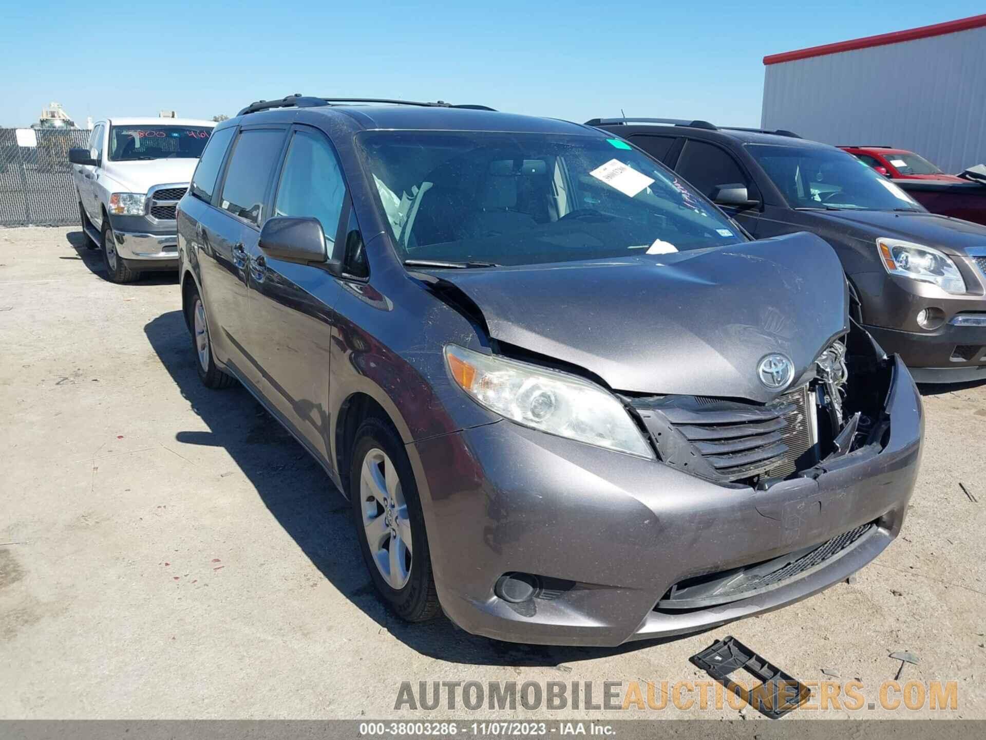 5TDKK3DC6FS680341 TOYOTA SIENNA 2015