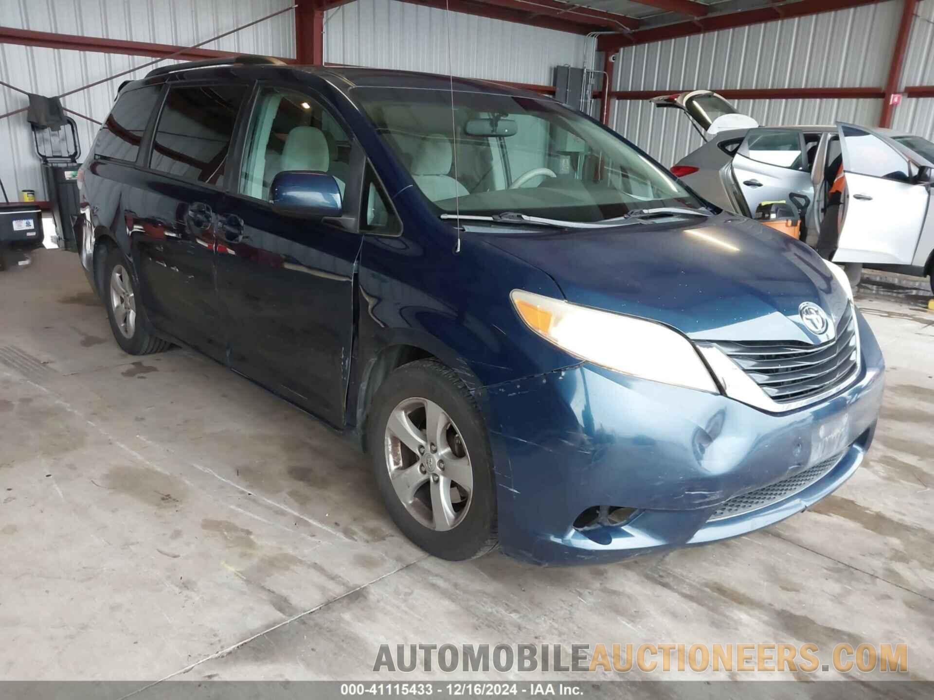 5TDKK3DC7BS025843 TOYOTA SIENNA 2011