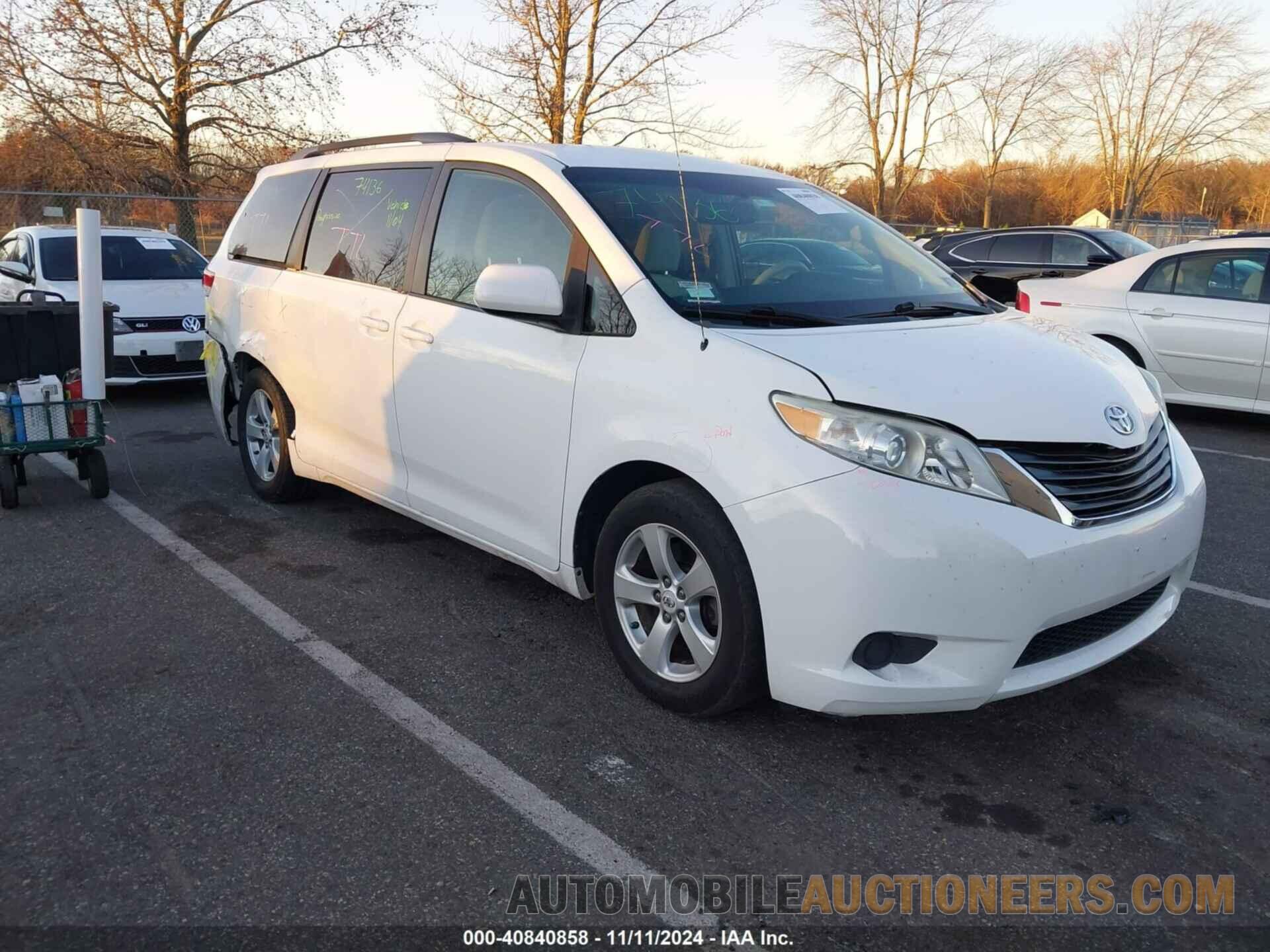 5TDKK3DC7BS054811 TOYOTA SIENNA 2011